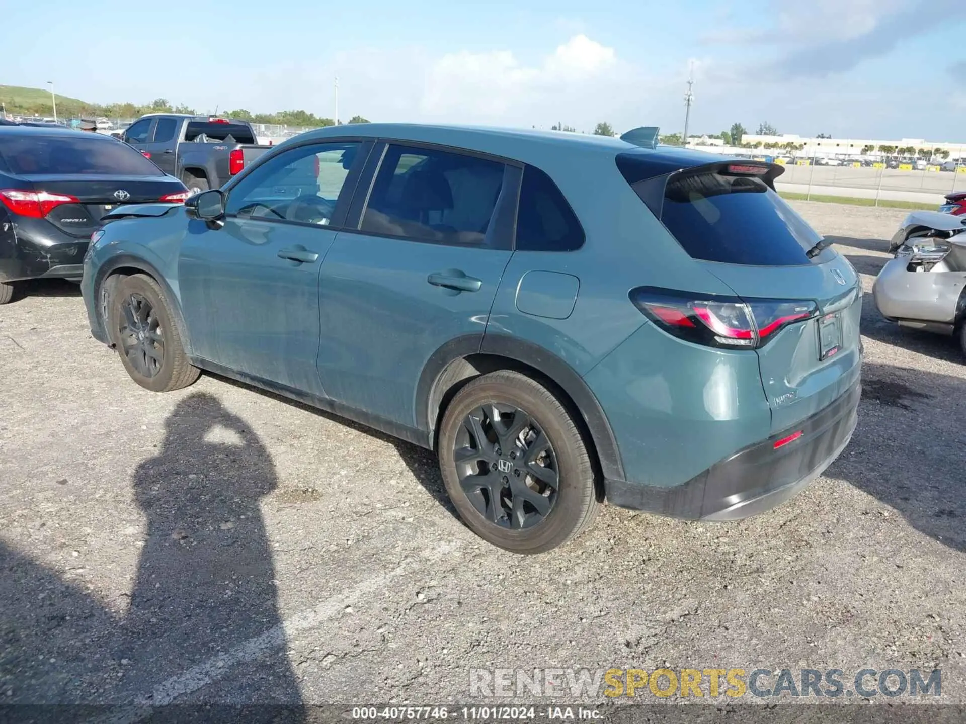 3 Фотография поврежденного автомобиля 3CZRZ1H57RM739339 HONDA HR-V 2024