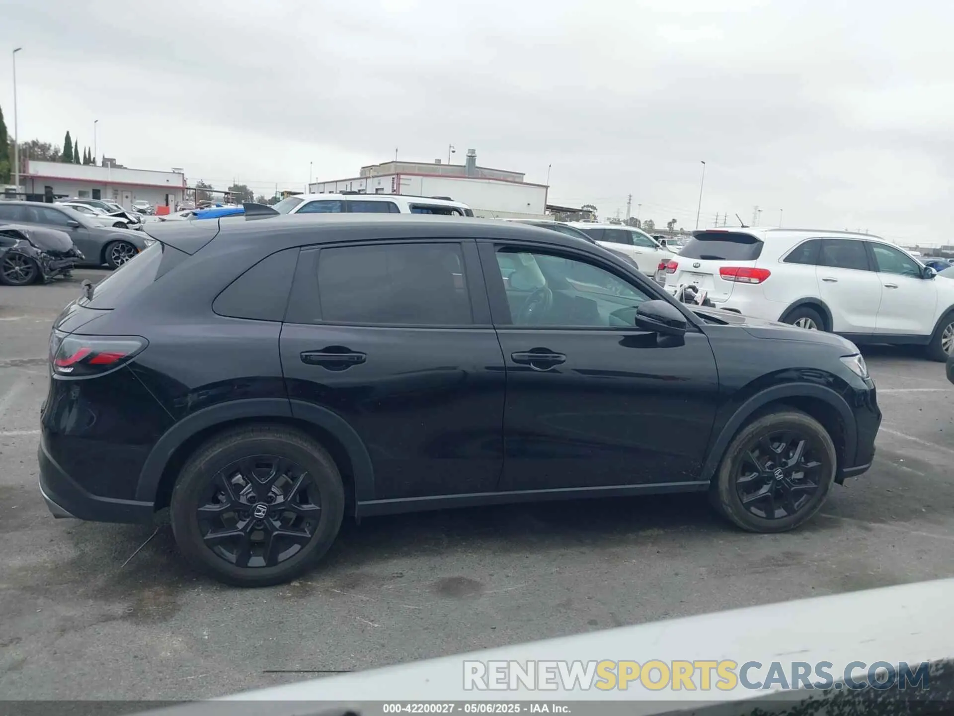 13 Photograph of a damaged car 3CZRZ1H57RM746324 HONDA HR-V 2024