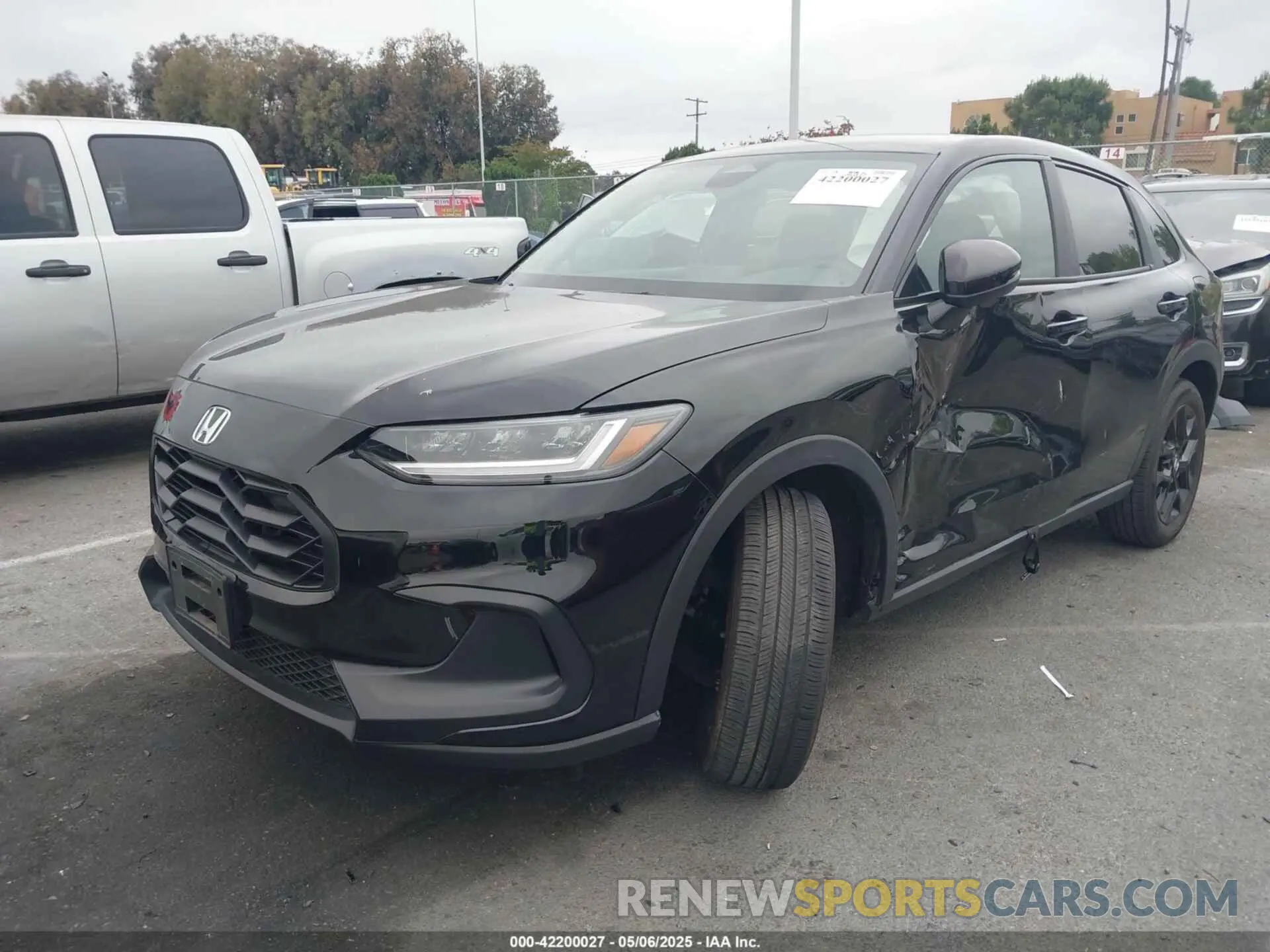 2 Photograph of a damaged car 3CZRZ1H57RM746324 HONDA HR-V 2024