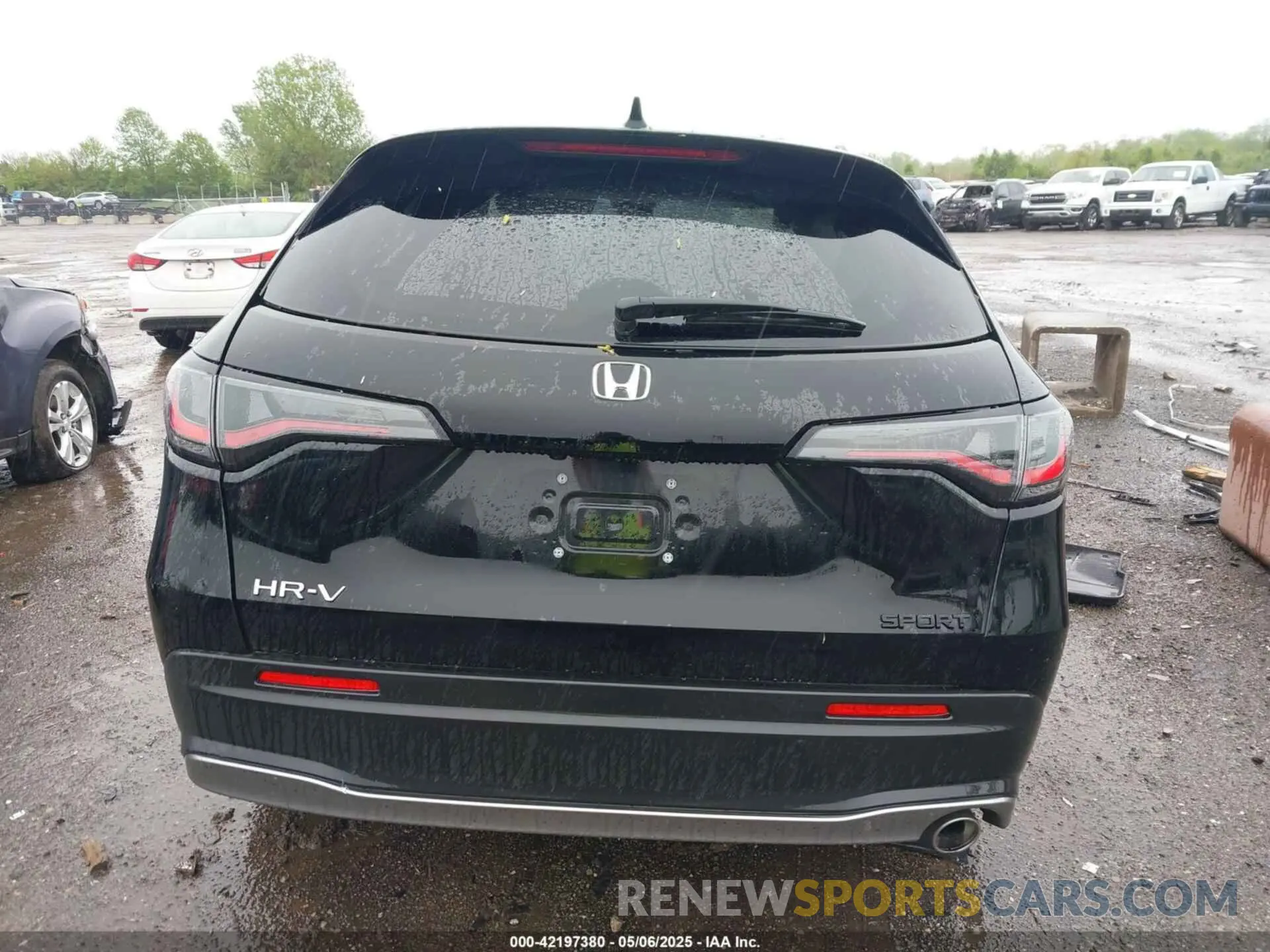 16 Фотография поврежденного автомобиля 3CZRZ1H57RM750003 HONDA HR-V 2024