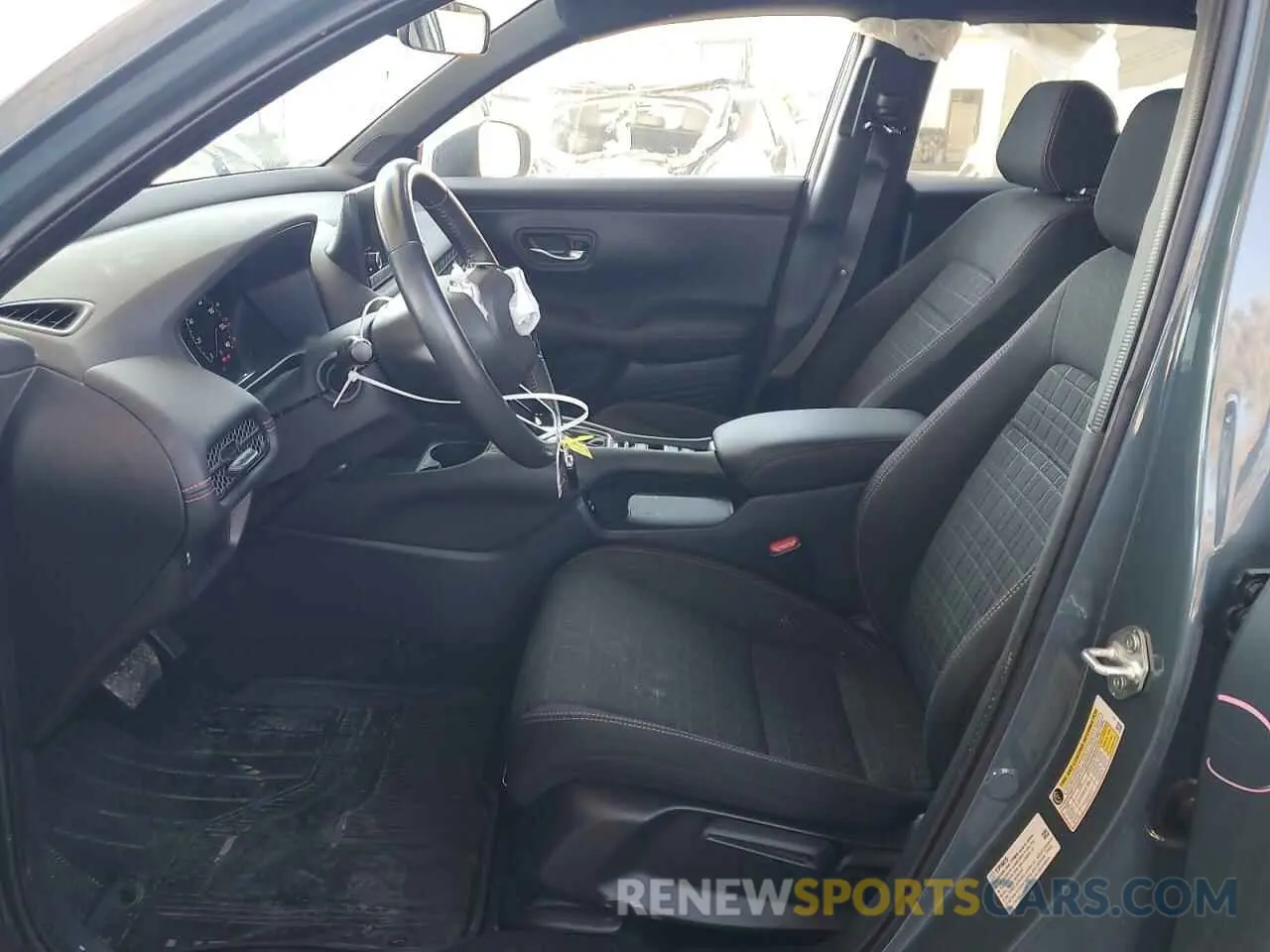 7 Фотография поврежденного автомобиля 3CZRZ1H57RM752768 HONDA HR-V 2024