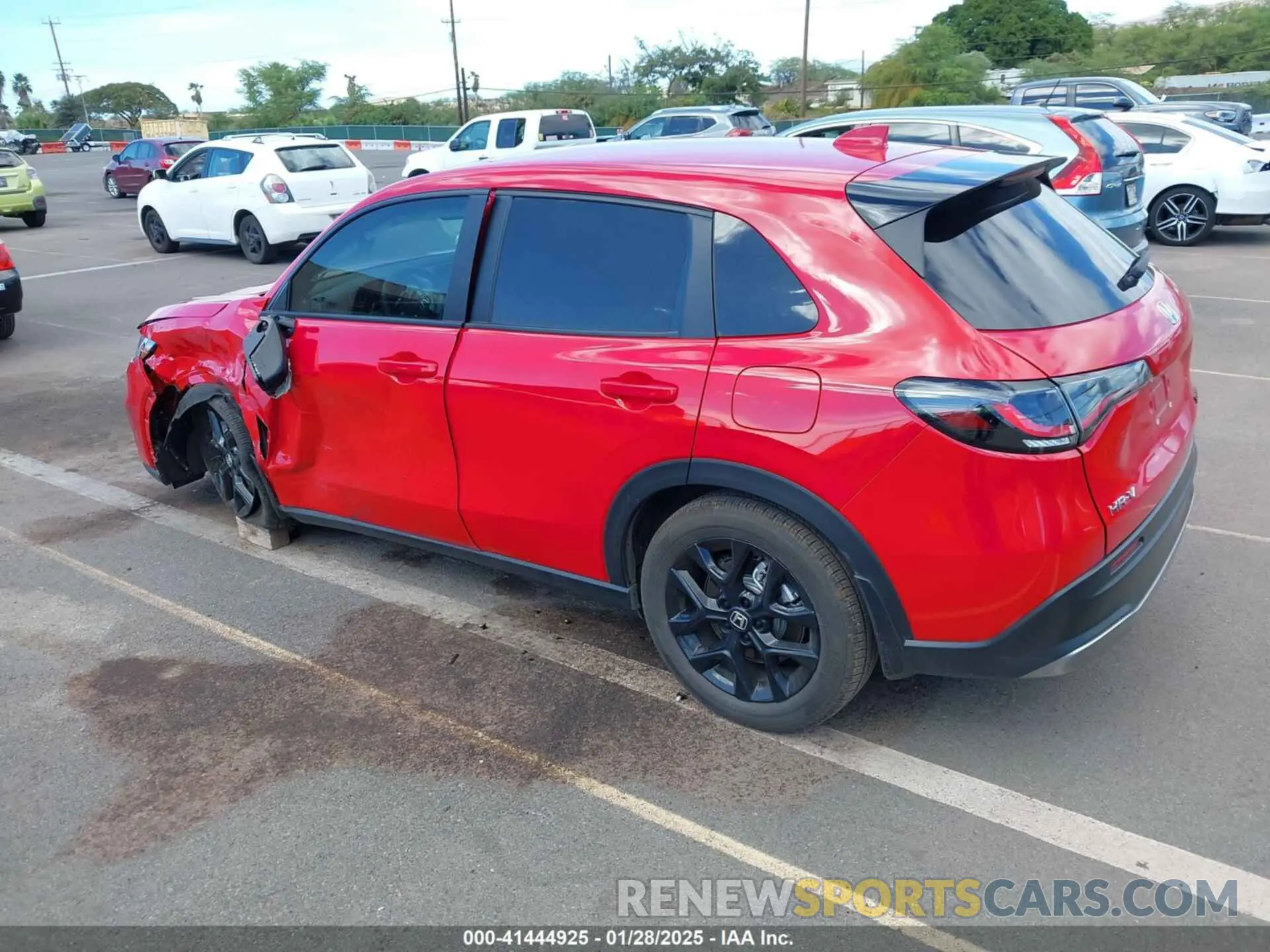 3 Photograph of a damaged car 3CZRZ1H58RM737244 HONDA HR-V 2024