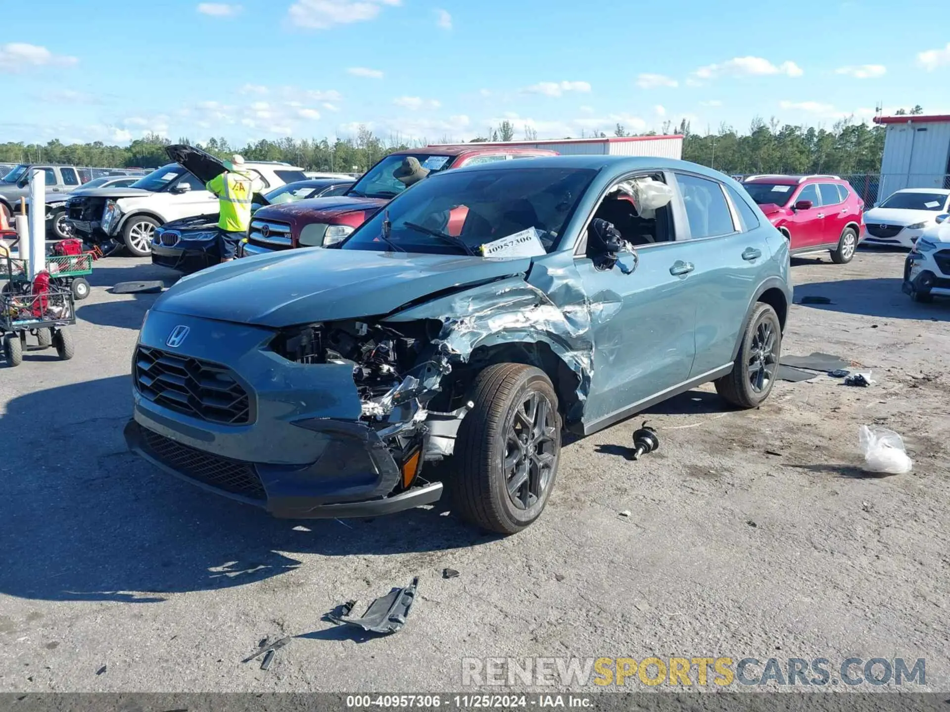 2 Фотография поврежденного автомобиля 3CZRZ1H58RM759468 HONDA HR-V 2024