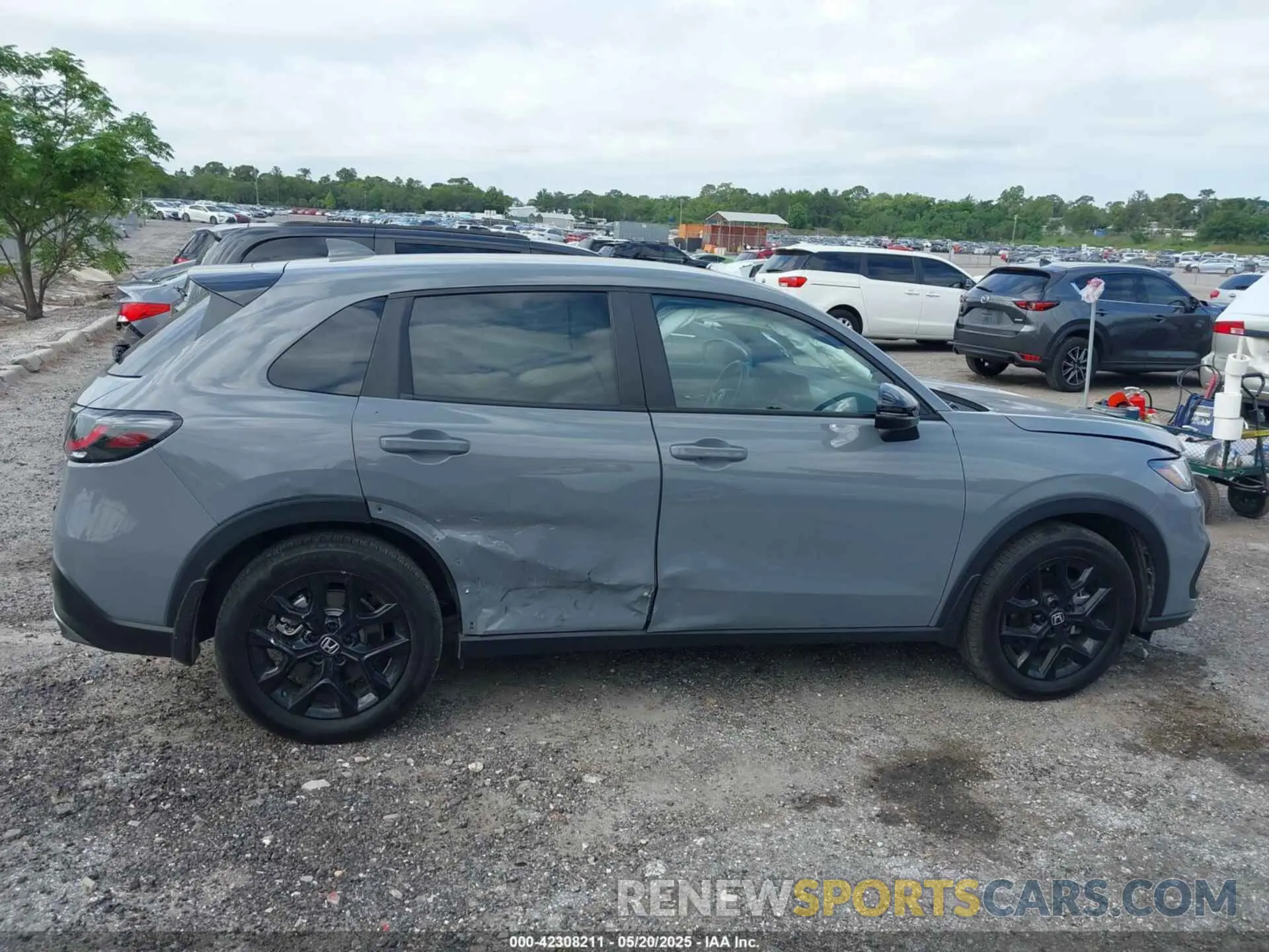 13 Фотография поврежденного автомобиля 3CZRZ1H5XRM749430 HONDA HR-V 2024