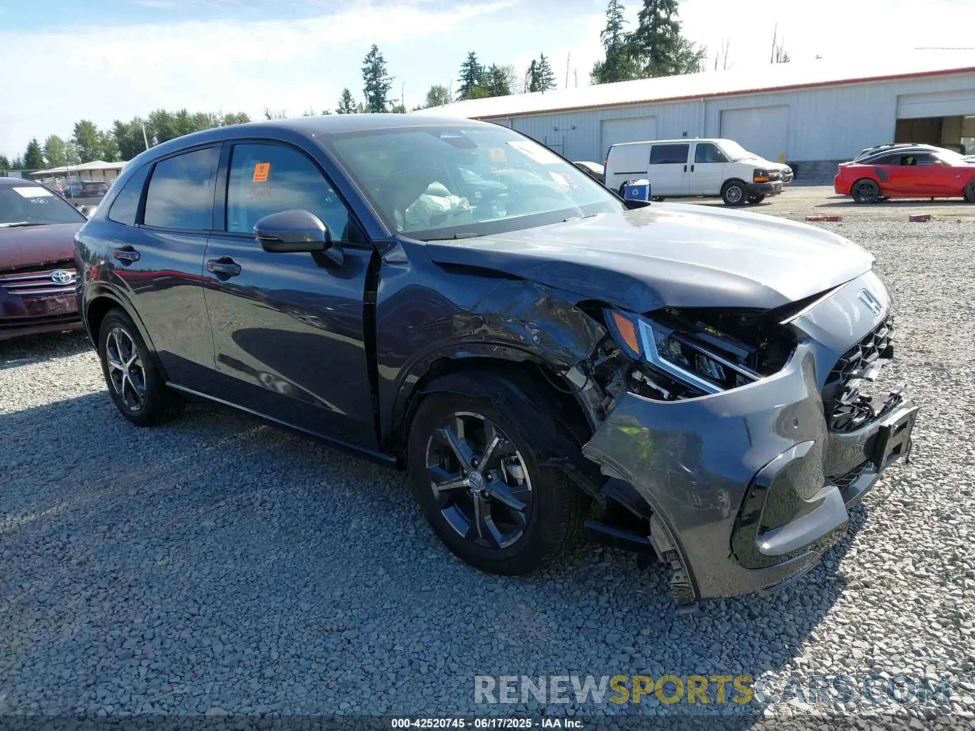 1 Photograph of a damaged car 3CZRZ1H70RM738969 HONDA HR-V 2024