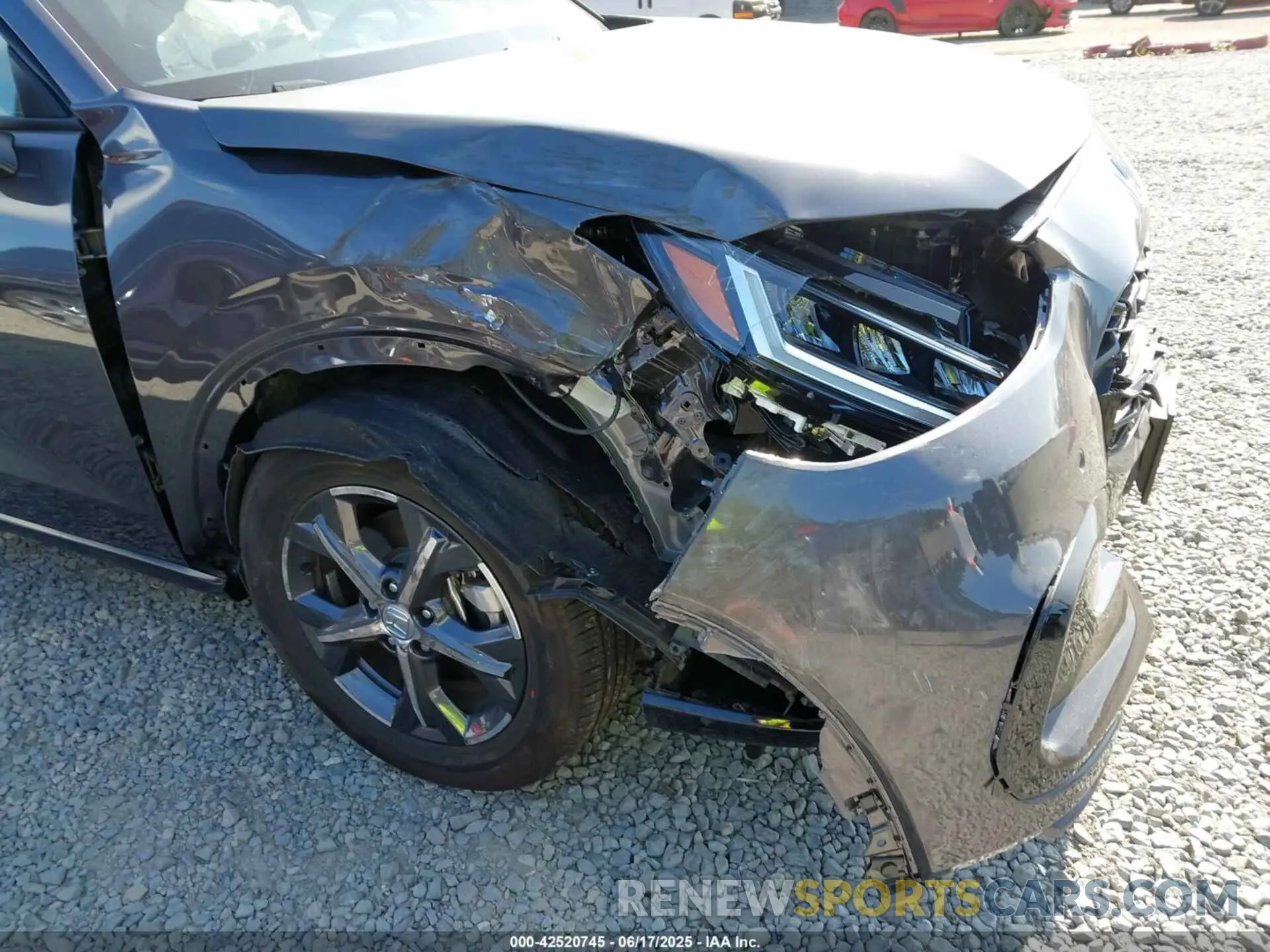 18 Photograph of a damaged car 3CZRZ1H70RM738969 HONDA HR-V 2024