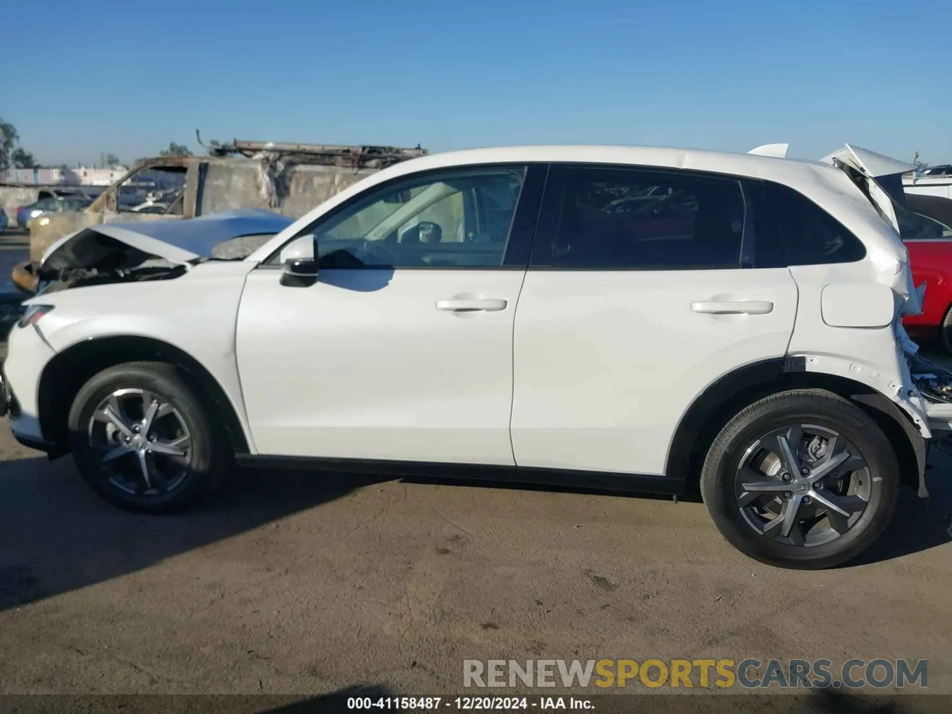 14 Photograph of a damaged car 3CZRZ1H75RM755170 HONDA HR-V 2024