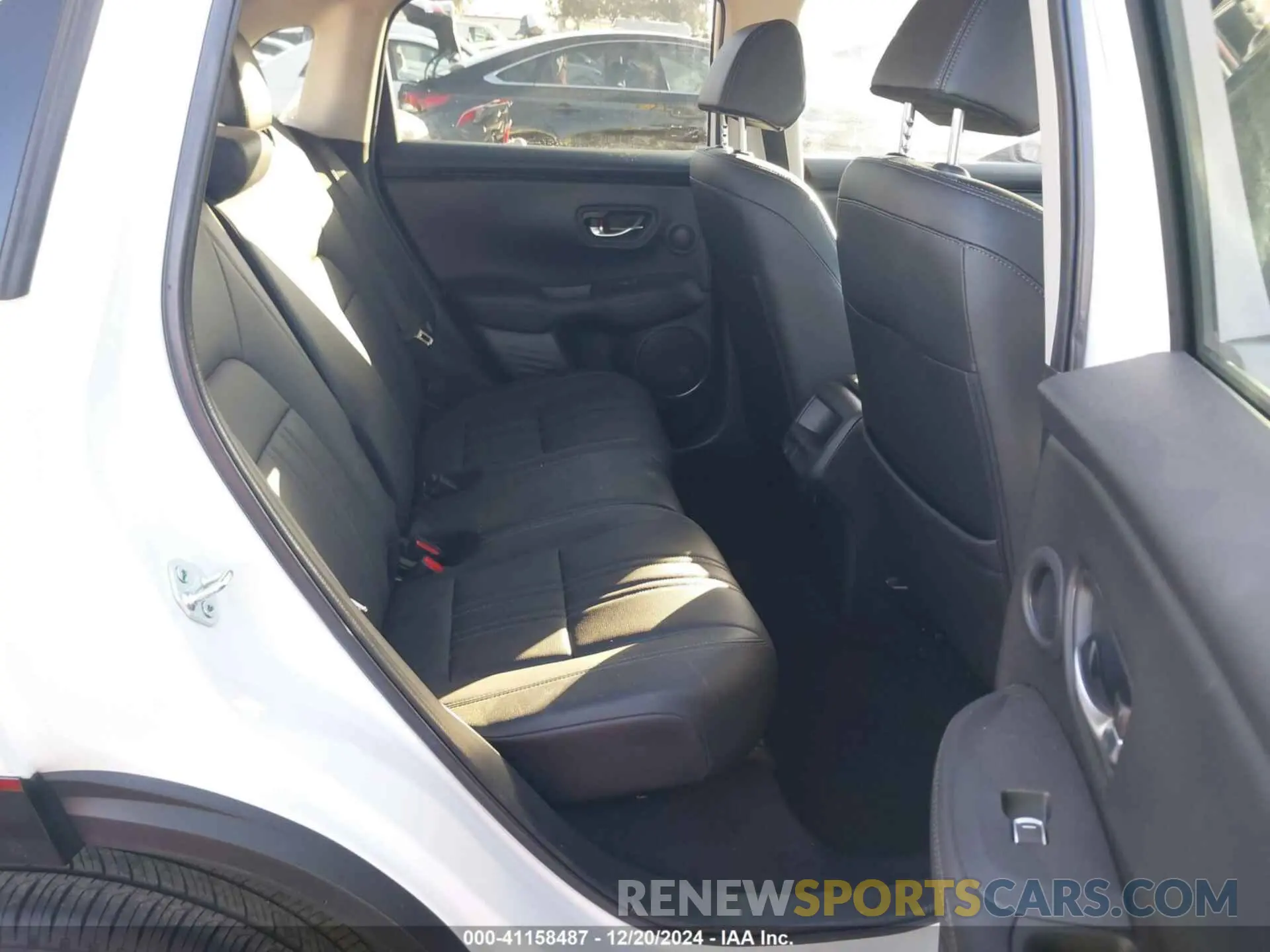 8 Photograph of a damaged car 3CZRZ1H75RM755170 HONDA HR-V 2024