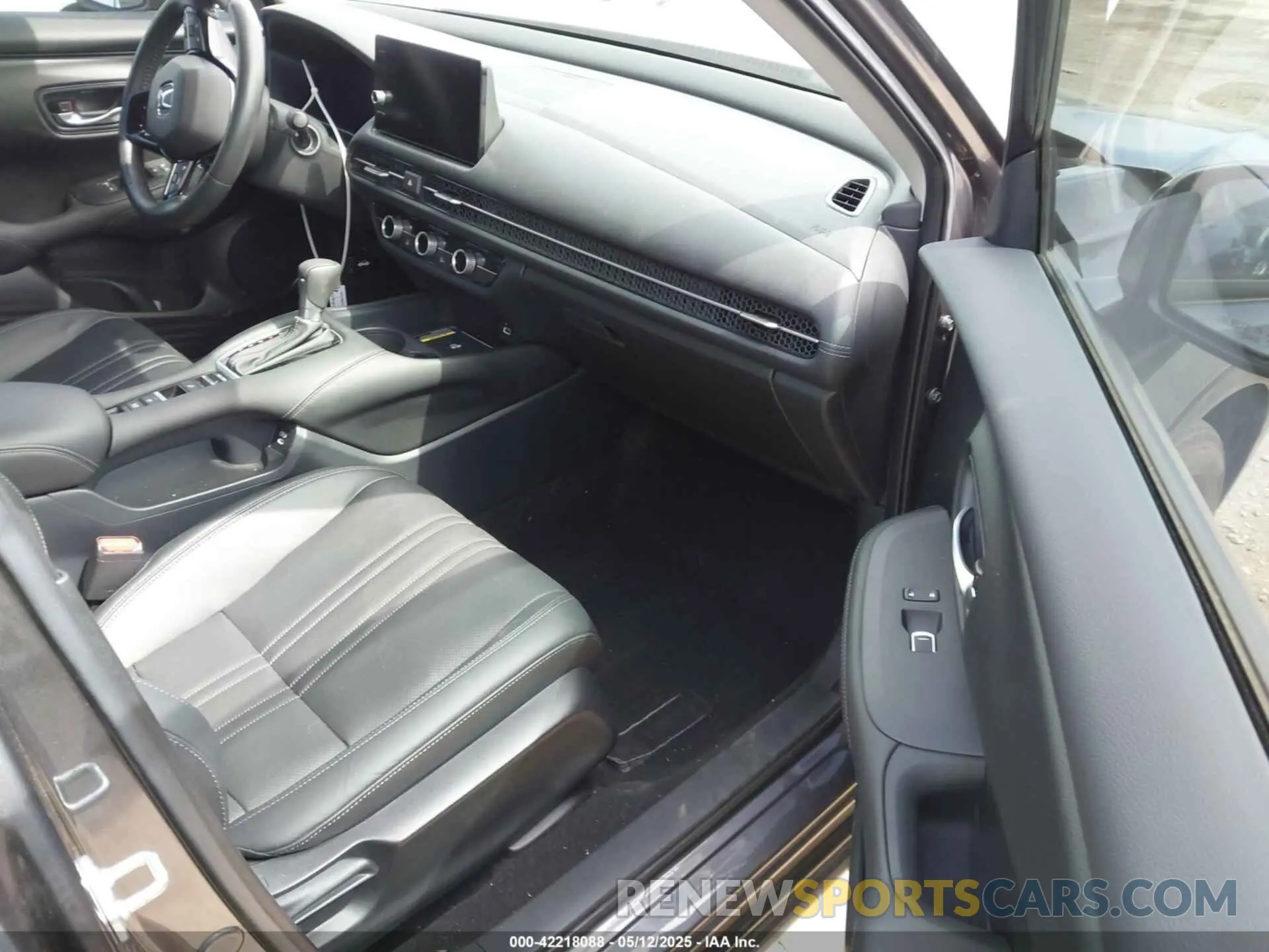 5 Photograph of a damaged car 3CZRZ1H76RM745067 HONDA HR-V 2024