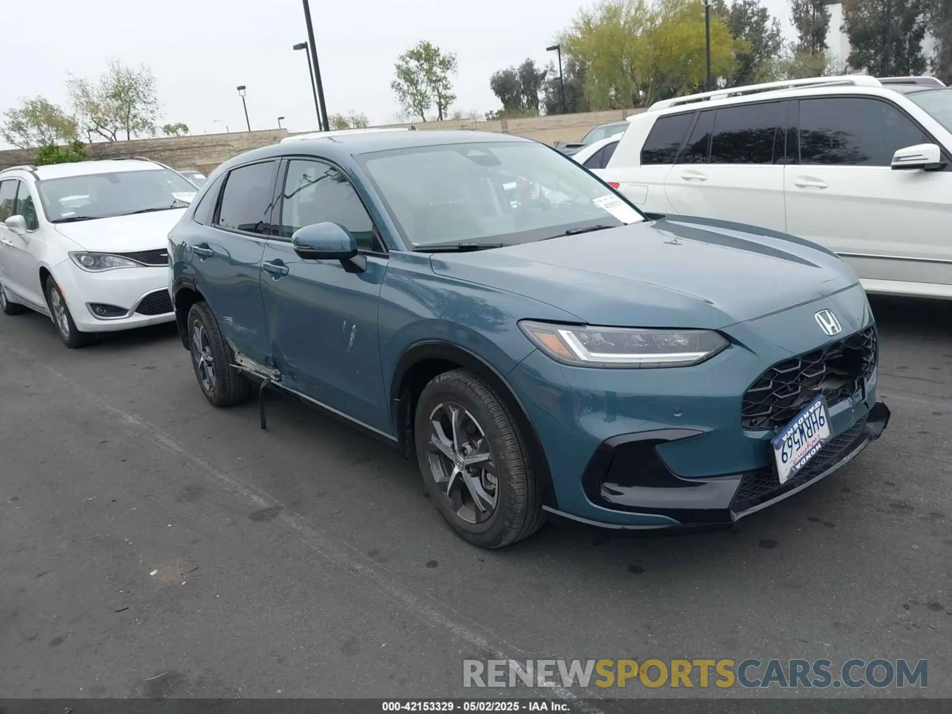 1 Photograph of a damaged car 3CZRZ1H79RM713648 HONDA HR-V 2024