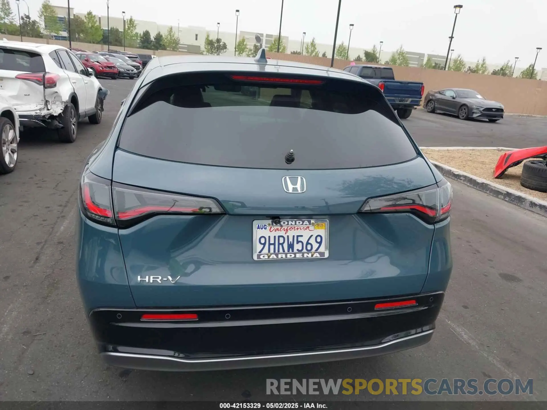 17 Photograph of a damaged car 3CZRZ1H79RM713648 HONDA HR-V 2024