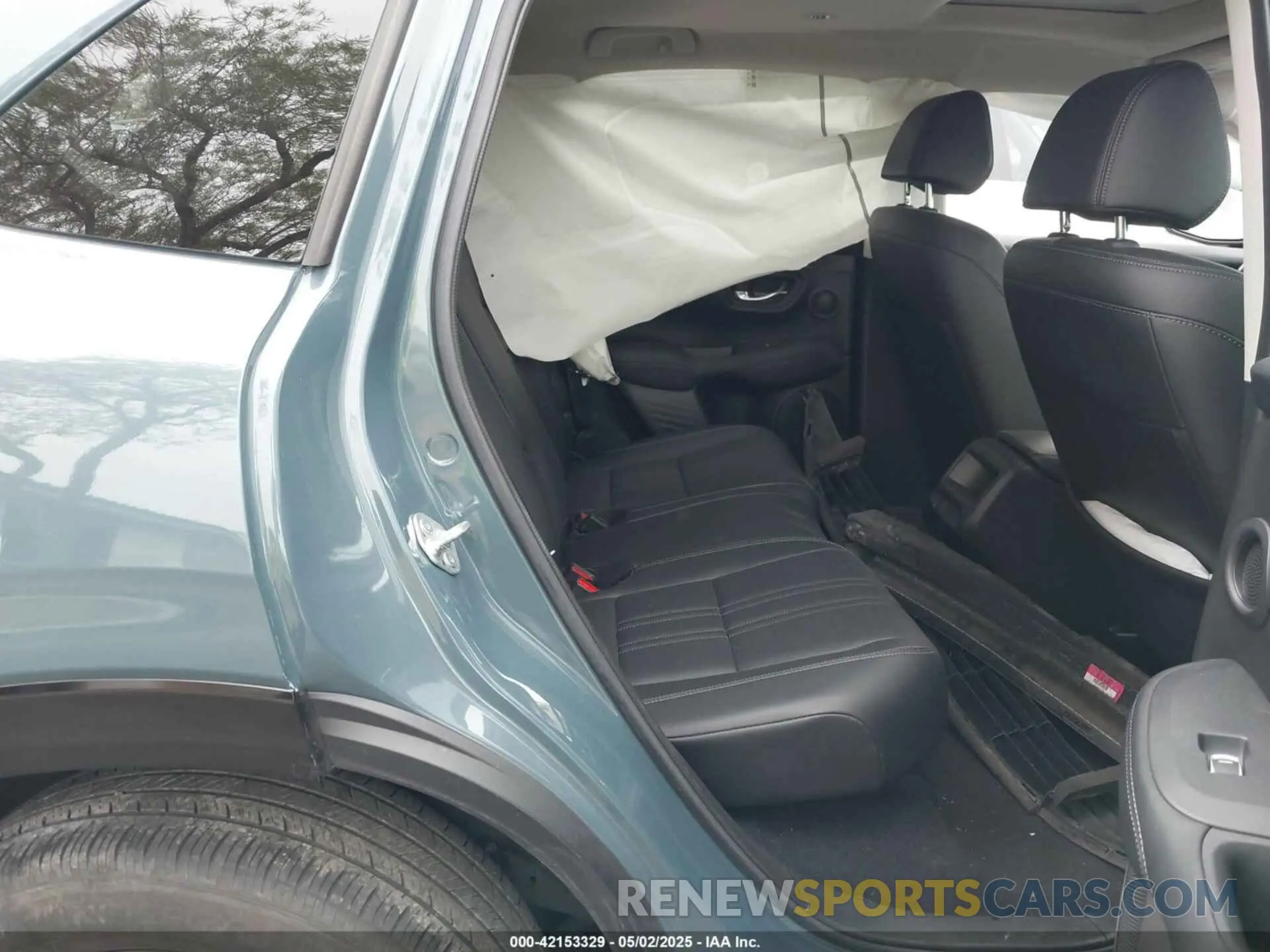 8 Photograph of a damaged car 3CZRZ1H79RM713648 HONDA HR-V 2024