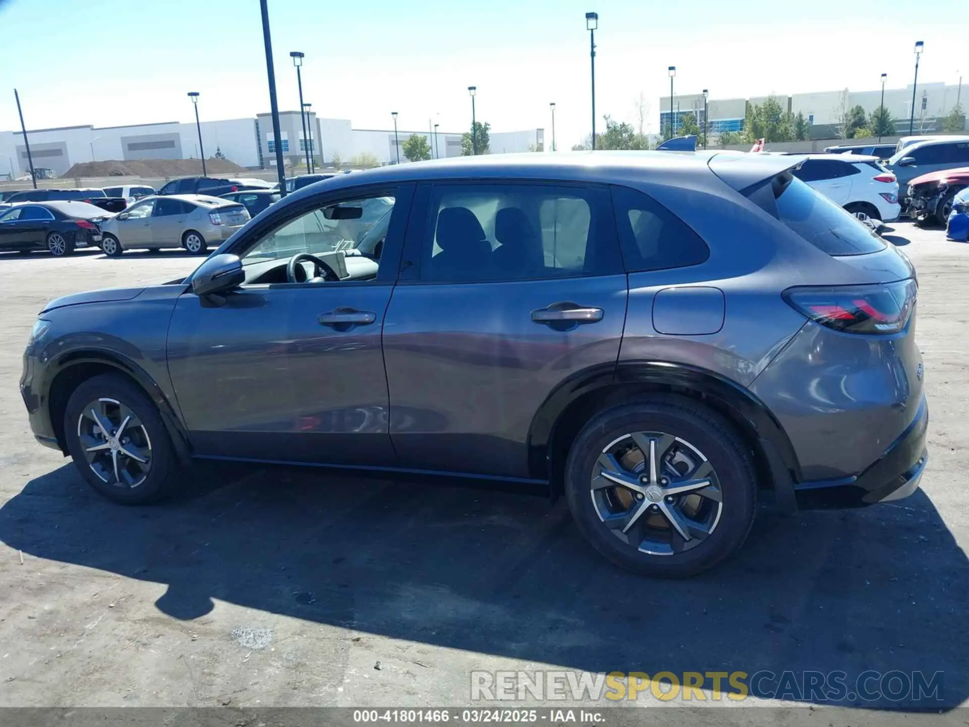 14 Photograph of a damaged car 3CZRZ1H7XRM715909 HONDA HR-V 2024