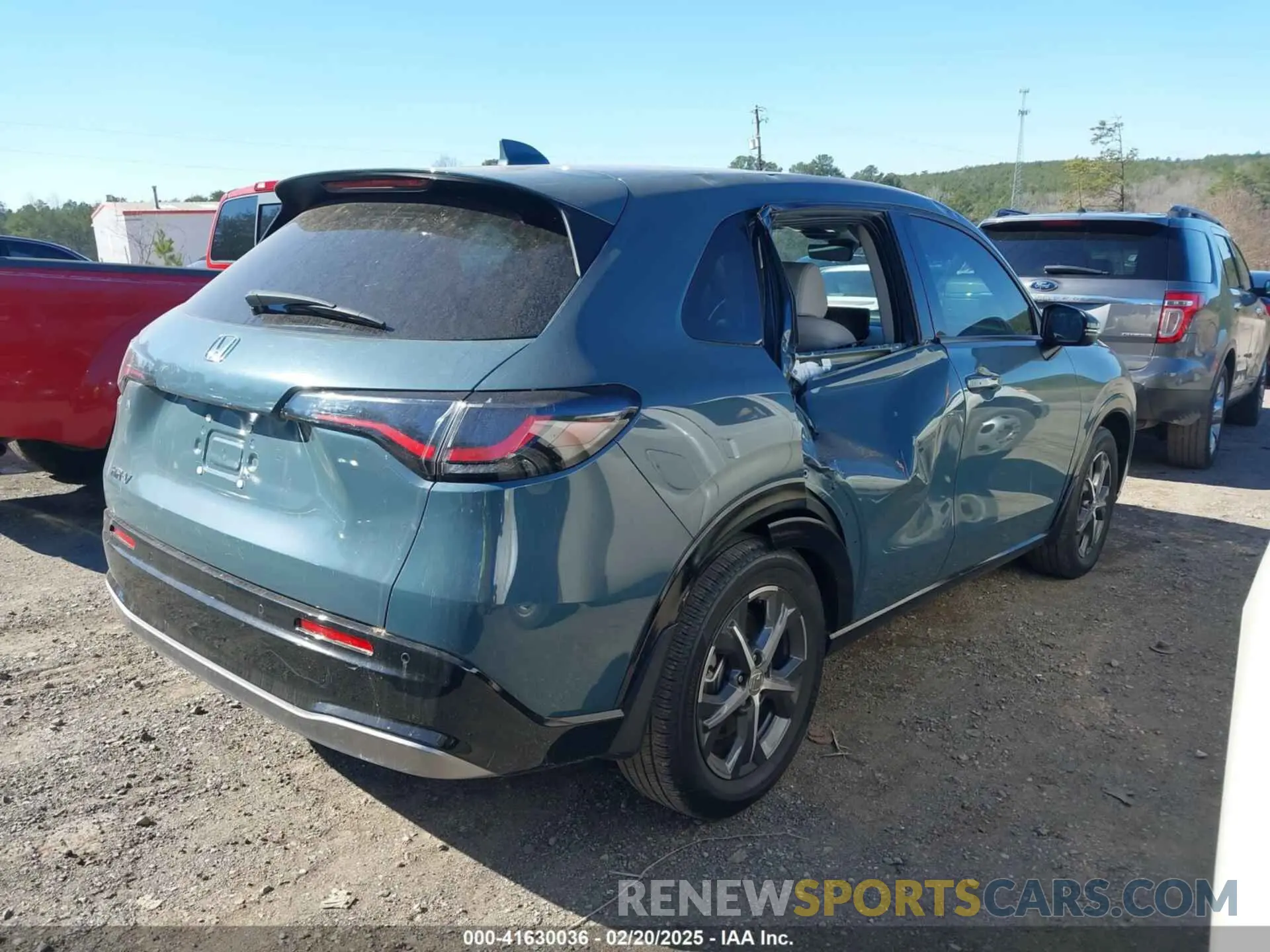 4 Photograph of a damaged car 3CZRZ1H7XRM731480 HONDA HR-V 2024