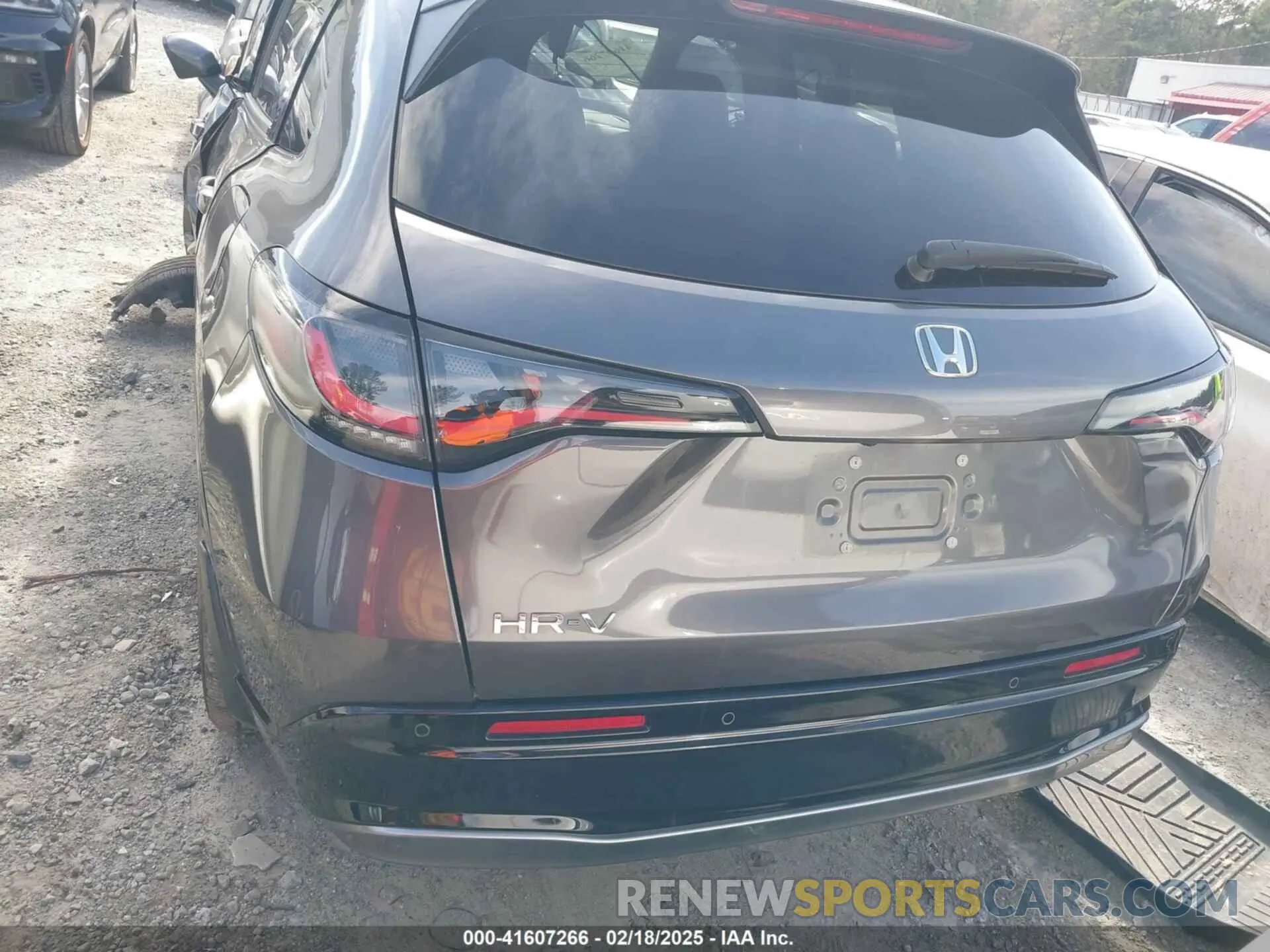 16 Фотография поврежденного автомобиля 3CZRZ1H7XRM758159 HONDA HR-V 2024