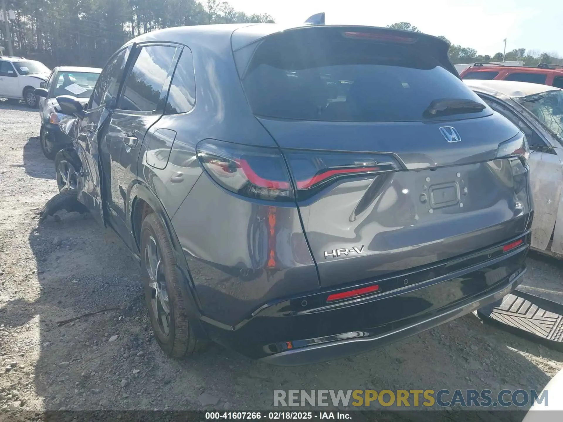 3 Фотография поврежденного автомобиля 3CZRZ1H7XRM758159 HONDA HR-V 2024