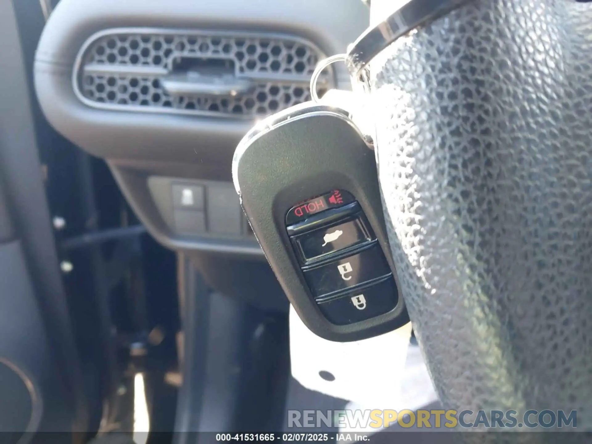 11 Фотография поврежденного автомобиля 3CZRZ2H30RM712679 HONDA HR-V 2024
