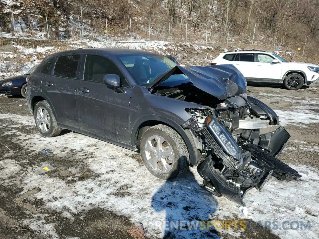 4 Photograph of a damaged car 3CZRZ2H30RM736416 HONDA HR-V 2024