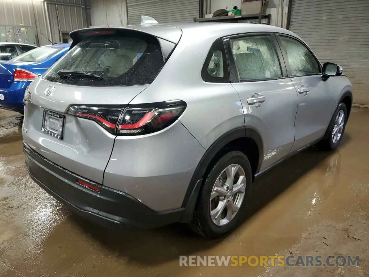 3 Photograph of a damaged car 3CZRZ2H30RM742362 HONDA HR-V 2024