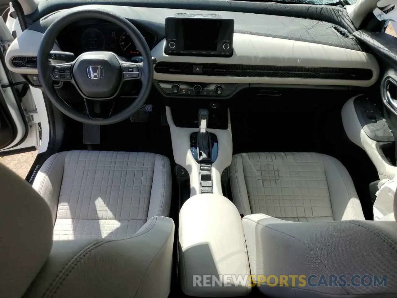 8 Photograph of a damaged car 3CZRZ2H30RM772719 HONDA HR-V 2024