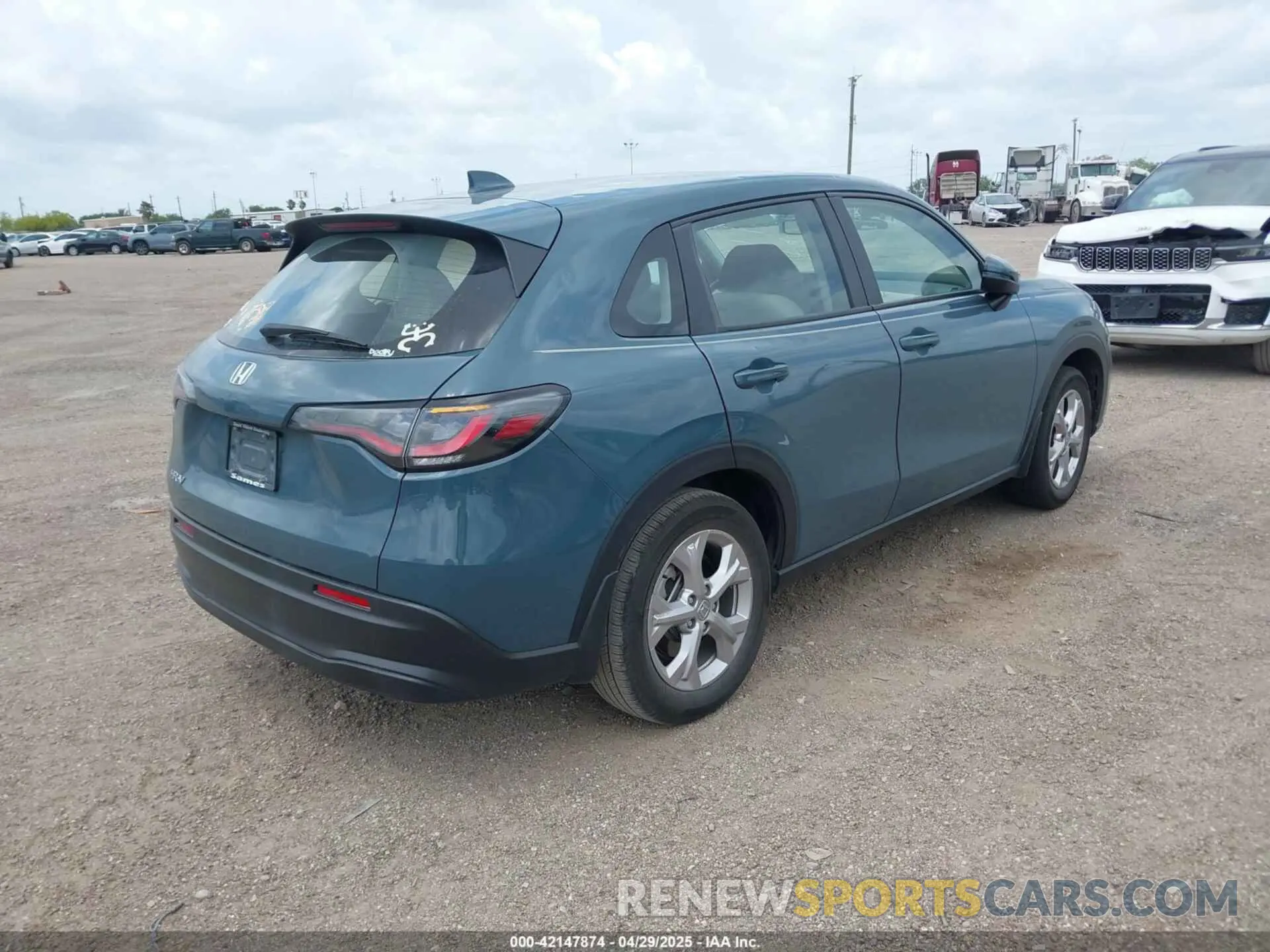 4 Фотография поврежденного автомобиля 3CZRZ2H30RM777970 HONDA HR-V 2024