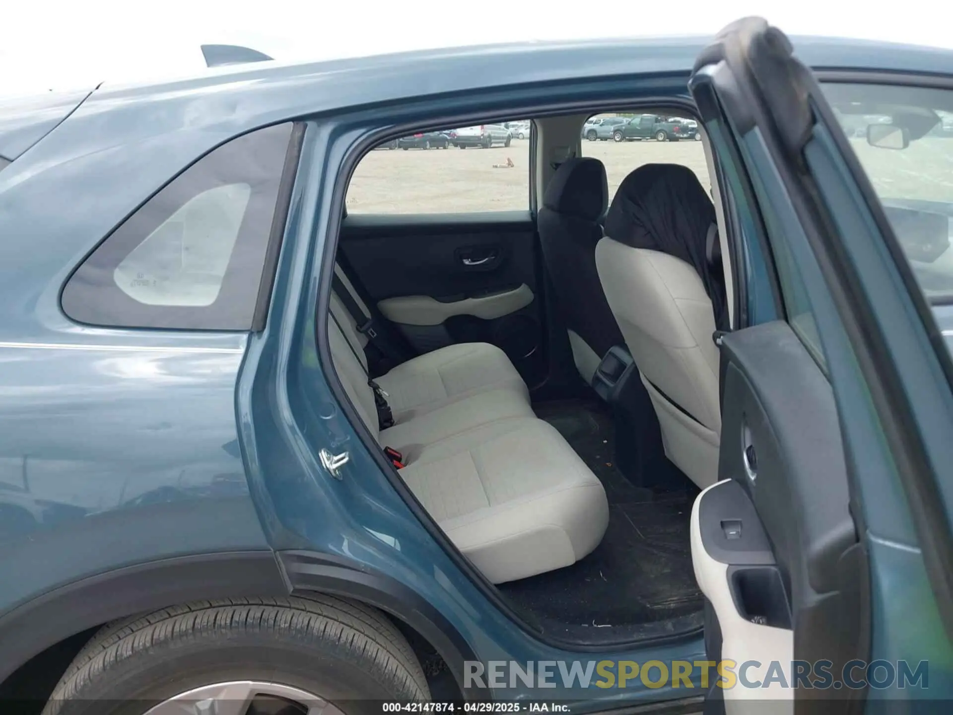 8 Фотография поврежденного автомобиля 3CZRZ2H30RM777970 HONDA HR-V 2024