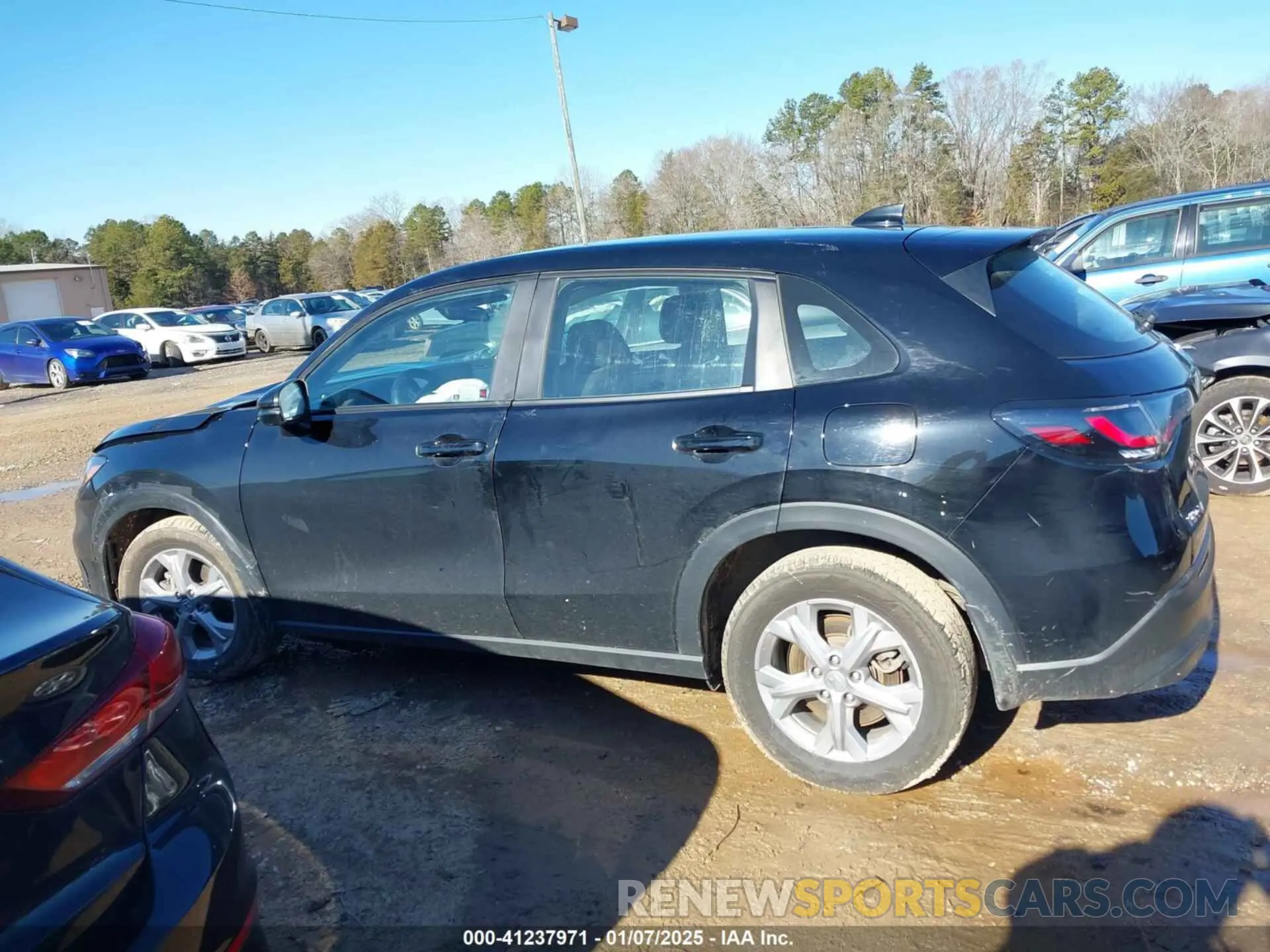 15 Photograph of a damaged car 3CZRZ2H31RM703070 HONDA HR-V 2024