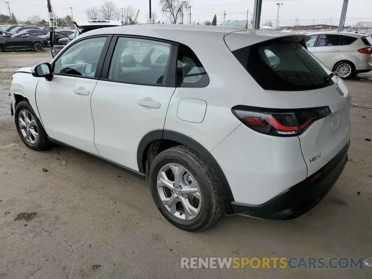 2 Photograph of a damaged car 3CZRZ2H31RM704462 HONDA HR-V 2024