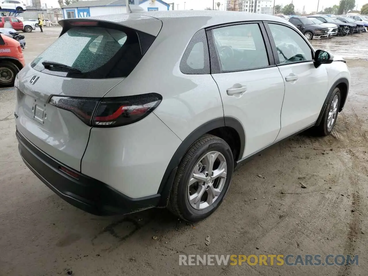 3 Photograph of a damaged car 3CZRZ2H31RM704462 HONDA HR-V 2024