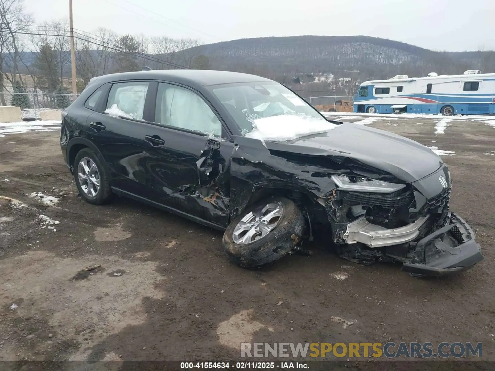 1 Photograph of a damaged car 3CZRZ2H31RM751605 HONDA HR-V 2024