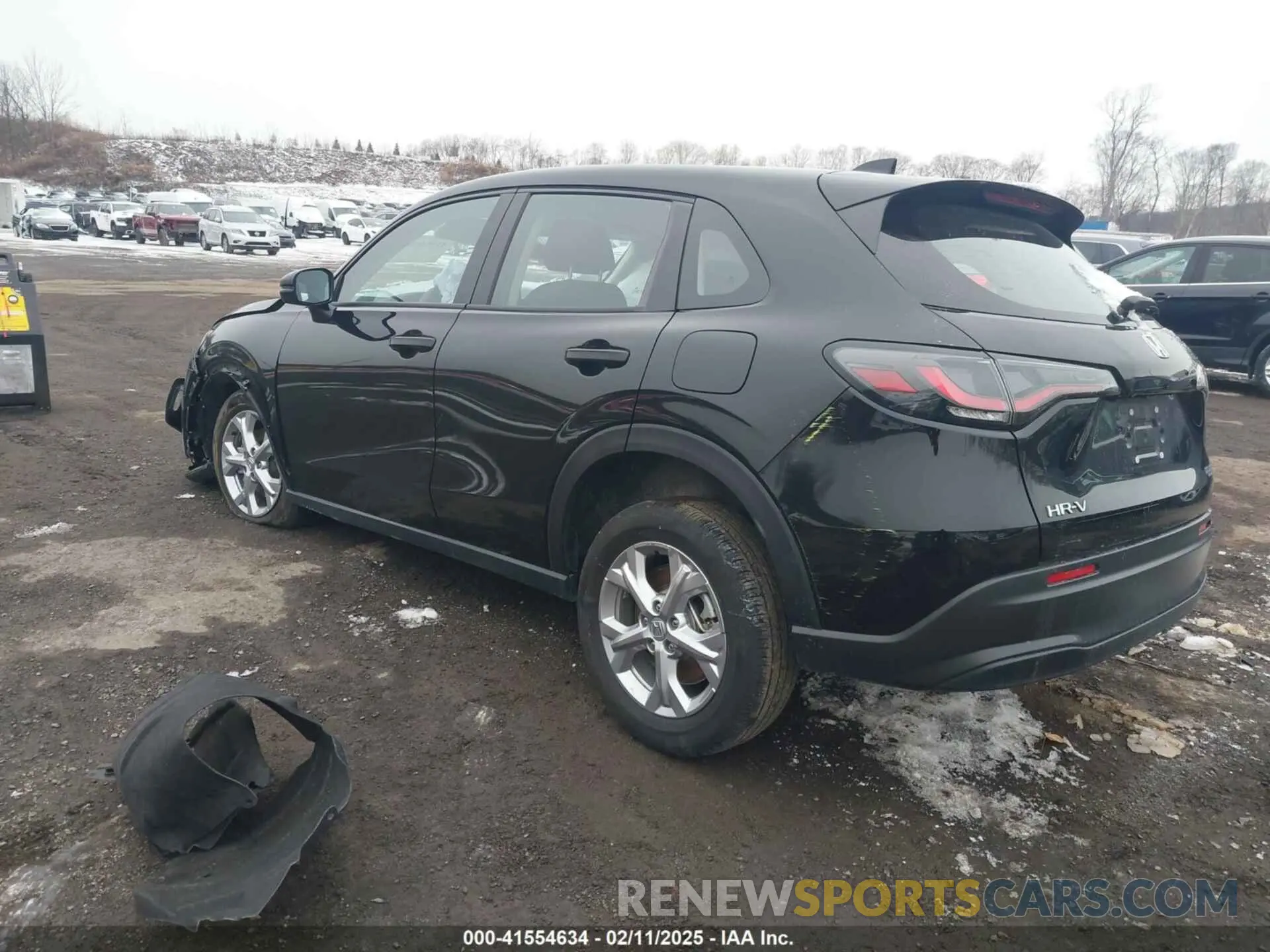 3 Photograph of a damaged car 3CZRZ2H31RM751605 HONDA HR-V 2024