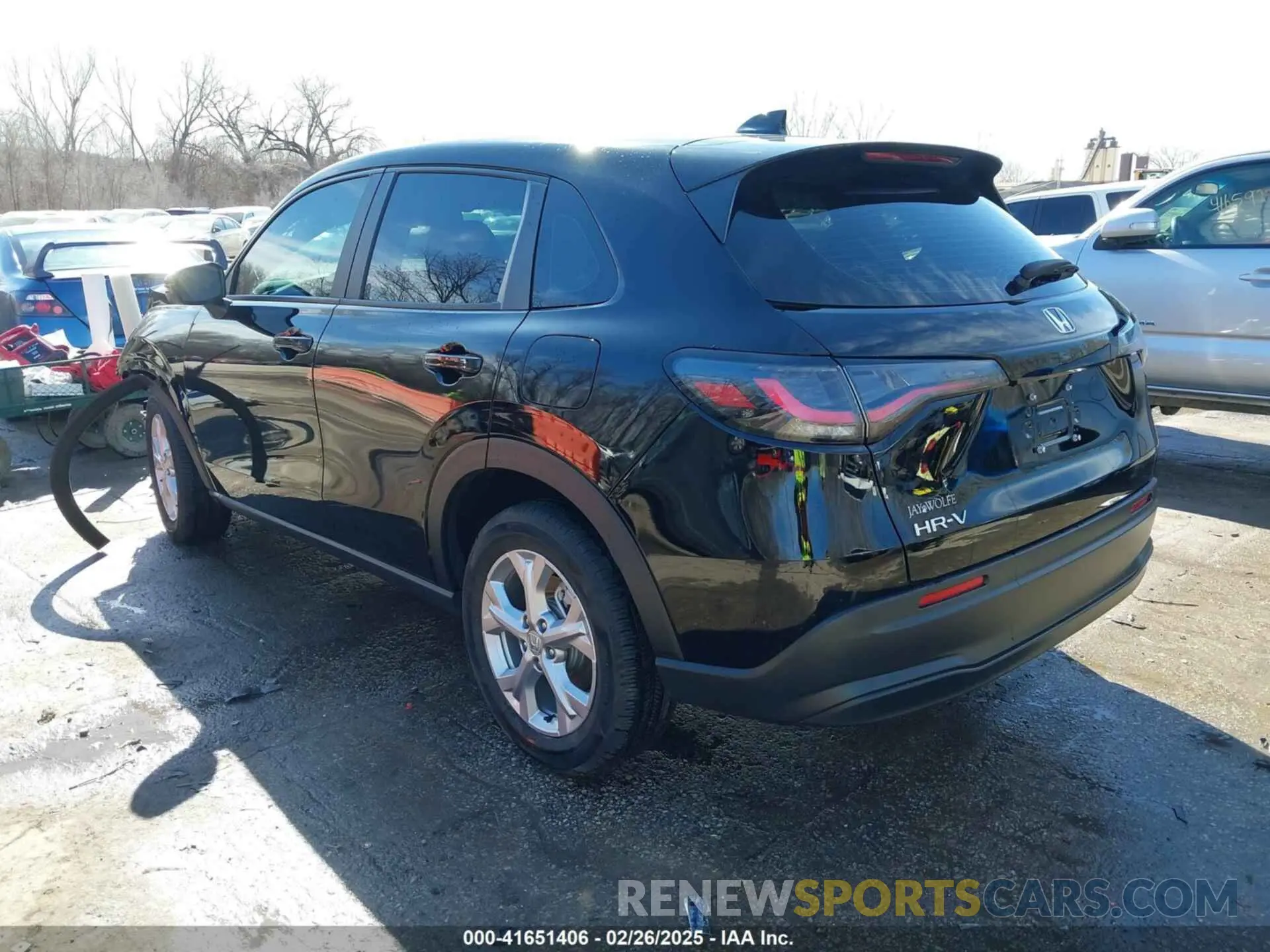 3 Photograph of a damaged car 3CZRZ2H32RM755985 HONDA HR-V 2024