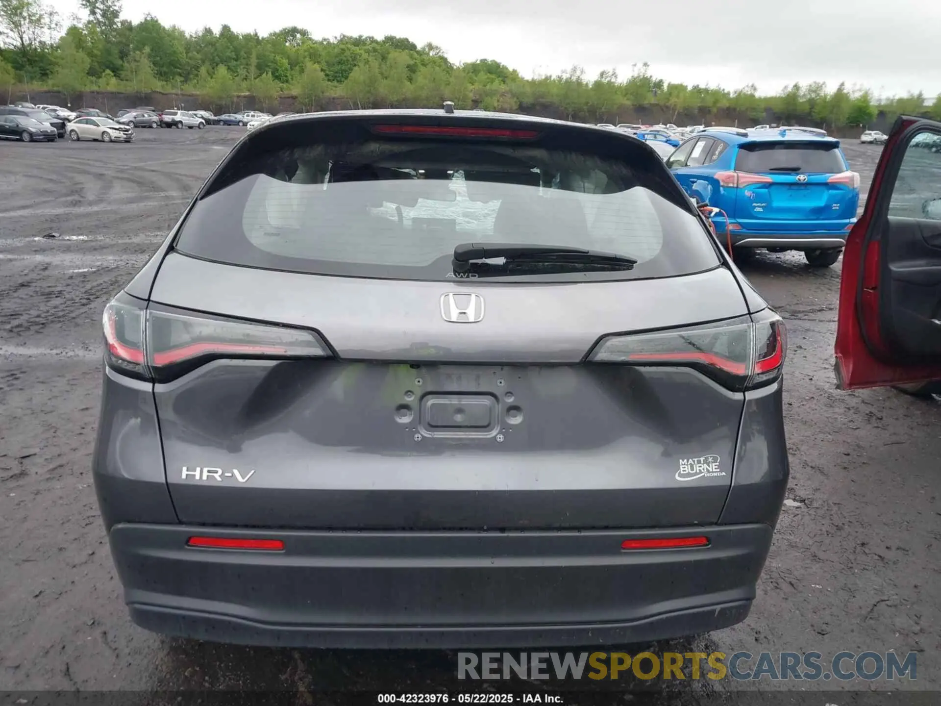 16 Photograph of a damaged car 3CZRZ2H32RM776156 HONDA HR-V 2024