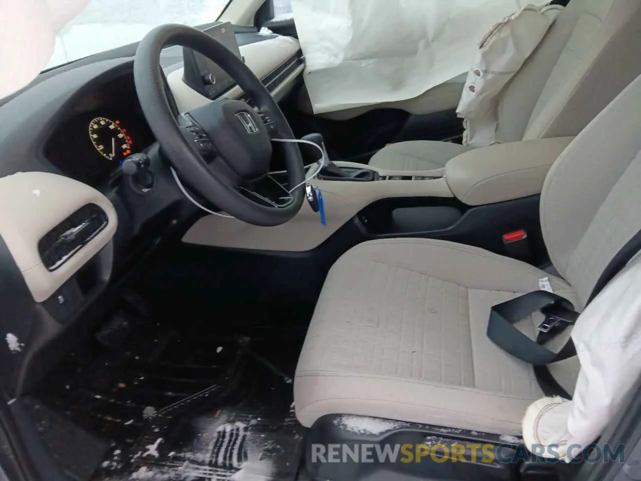 7 Фотография поврежденного автомобиля 3CZRZ2H33RM734613 HONDA HR-V 2024