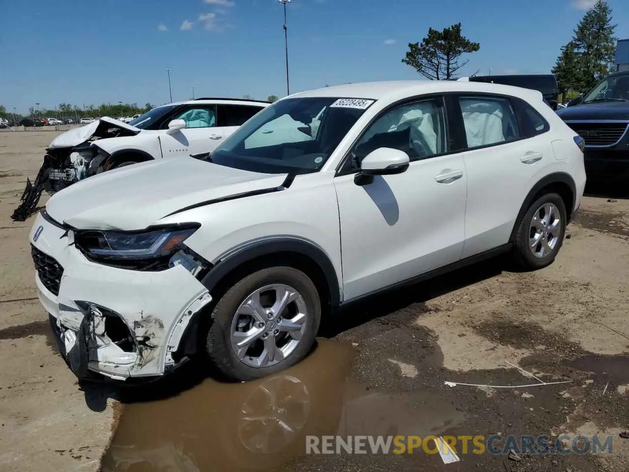 1 Photograph of a damaged car 3CZRZ2H33RM751525 HONDA HR-V 2024