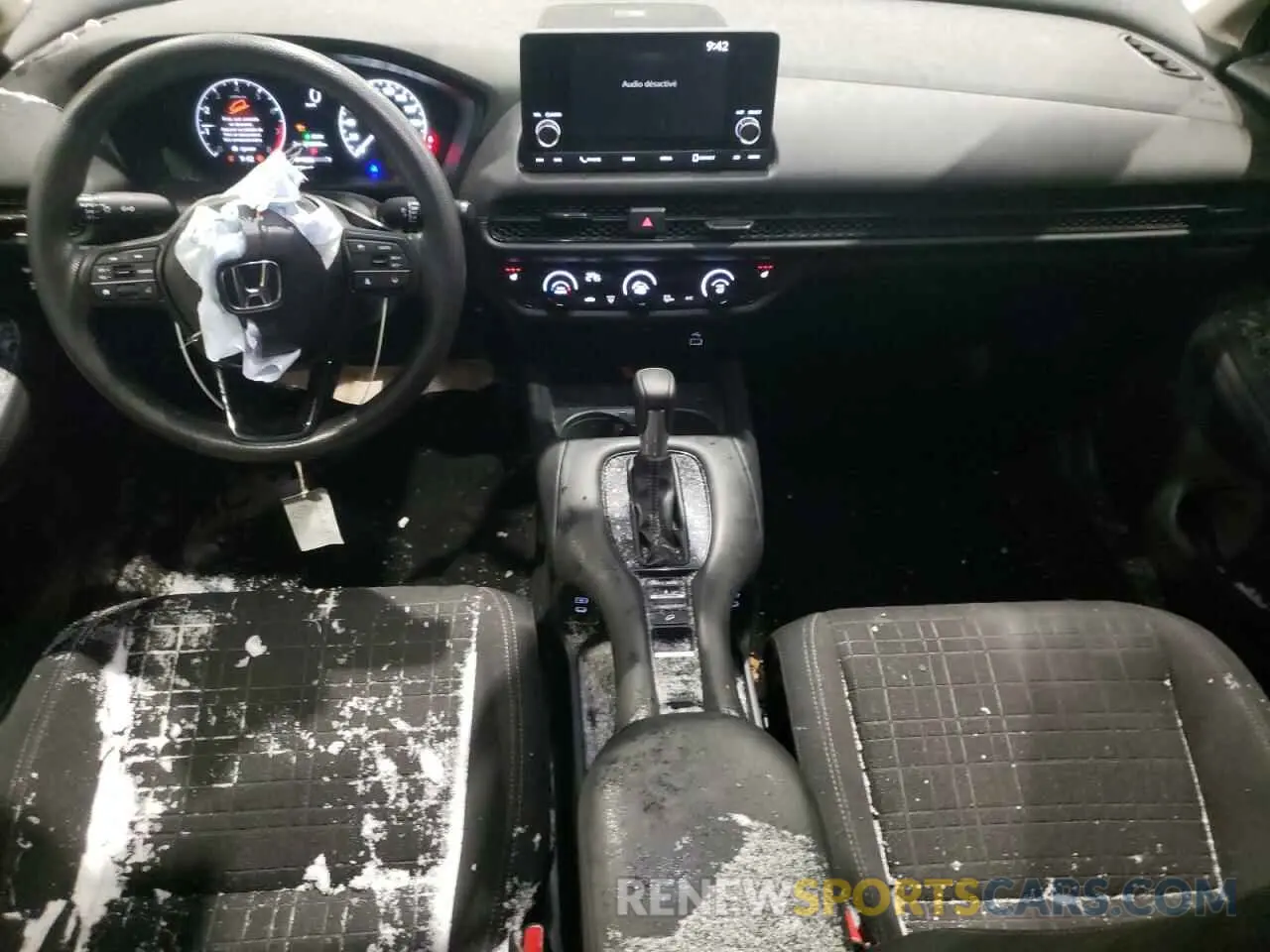 8 Photograph of a damaged car 3CZRZ2H34RM107354 HONDA HR-V 2024