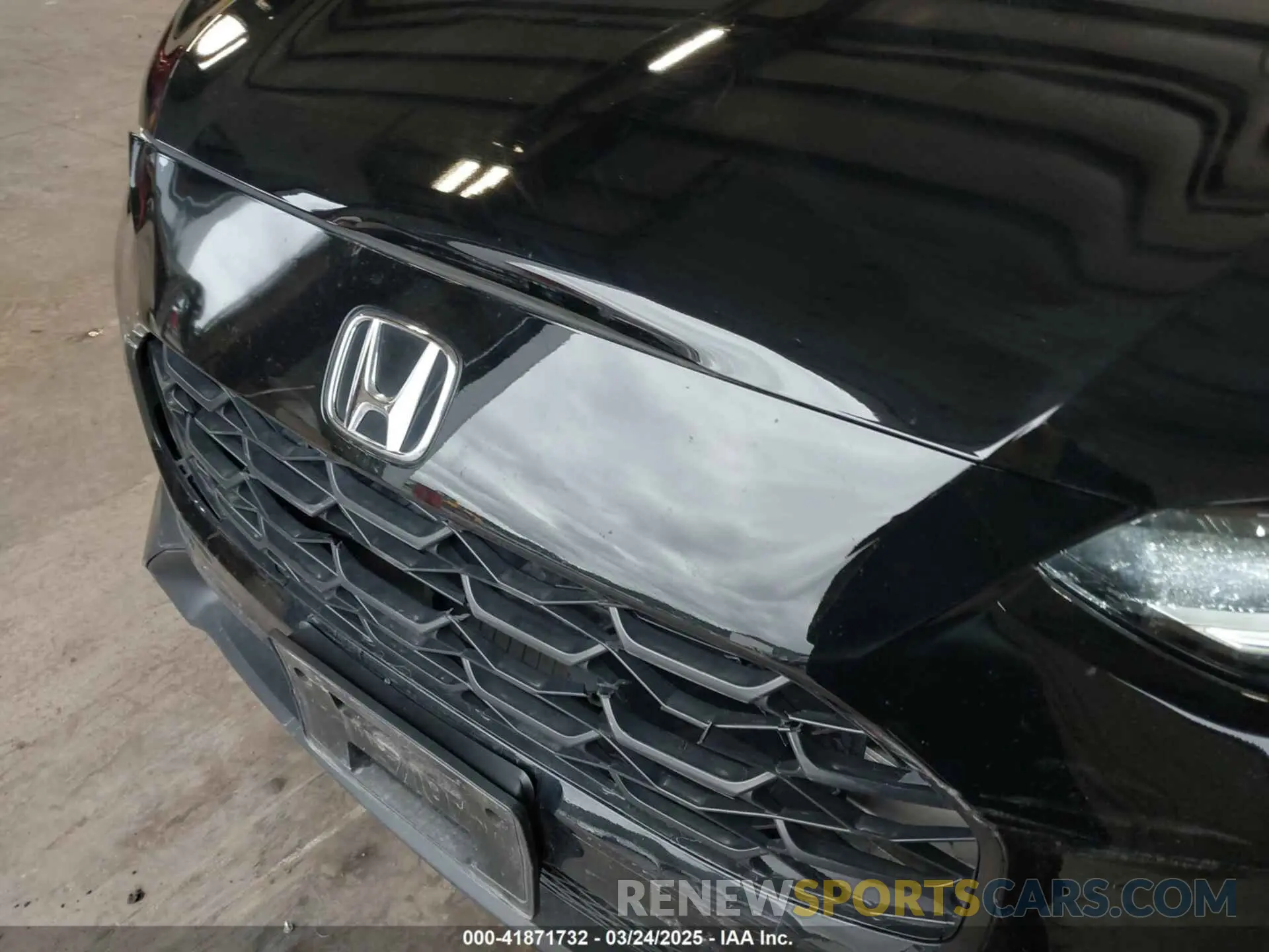 17 Photograph of a damaged car 3CZRZ2H34RM713799 HONDA HR-V 2024