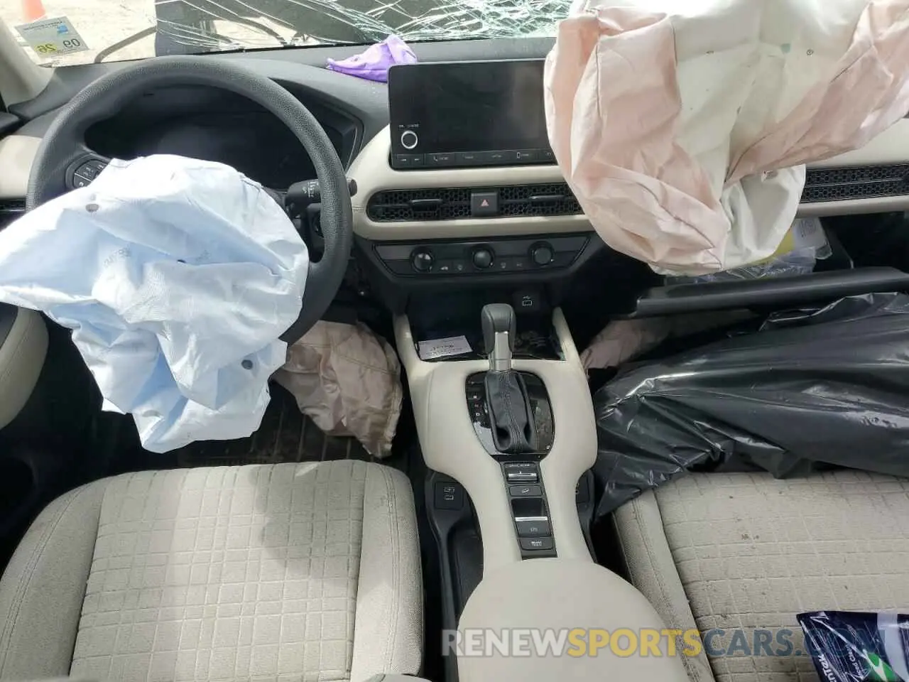 8 Photograph of a damaged car 3CZRZ2H35RM725766 HONDA HR-V 2024
