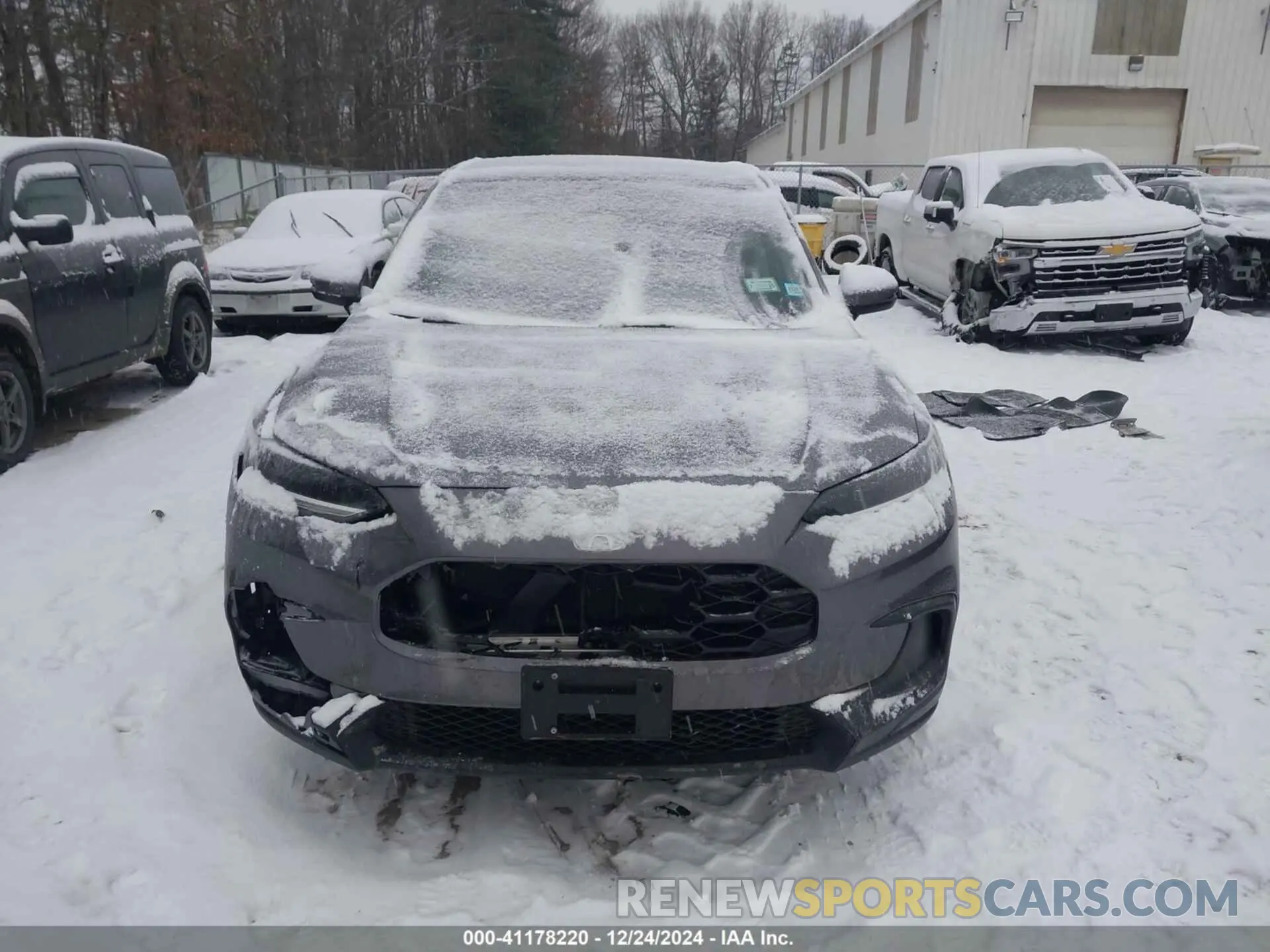 11 Photograph of a damaged car 3CZRZ2H36RM700522 HONDA HR-V 2024