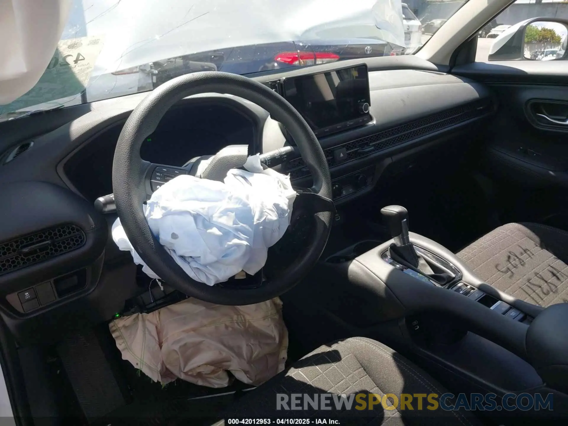 21 Фотография поврежденного автомобиля 3CZRZ2H36RM718311 HONDA HR-V 2024