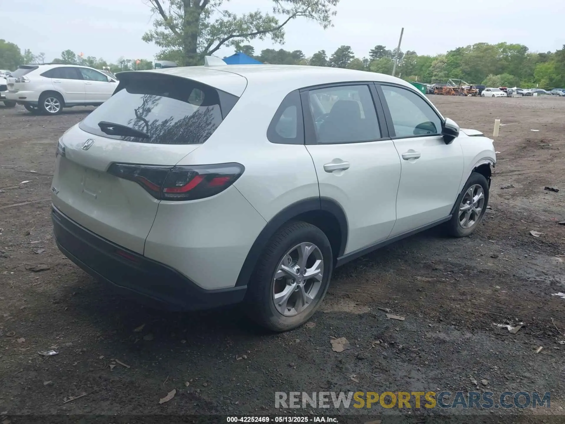 4 Фотография поврежденного автомобиля 3CZRZ2H36RM759084 HONDA HR-V 2024
