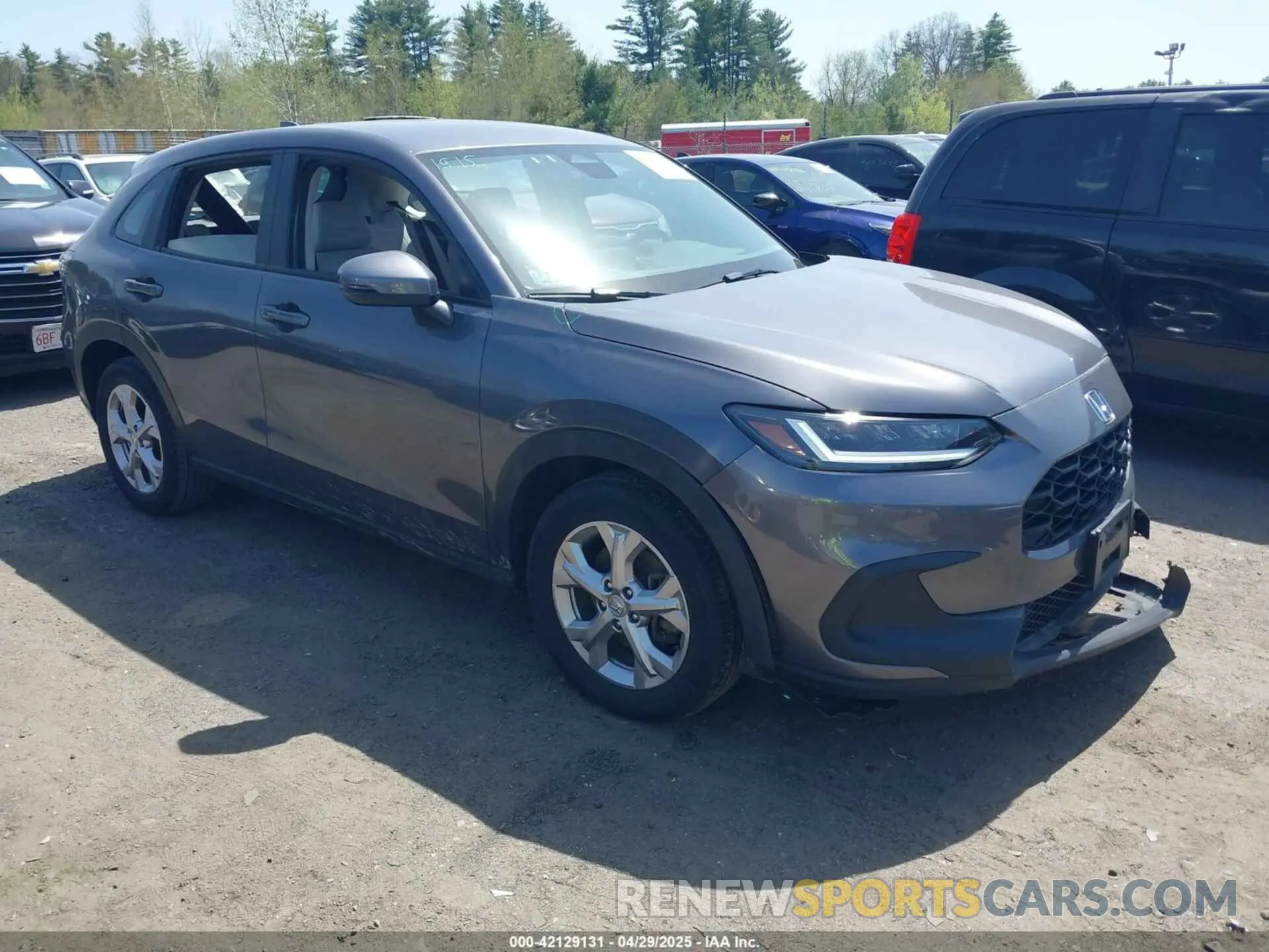 1 Photograph of a damaged car 3CZRZ2H37RM717412 HONDA HR-V 2024