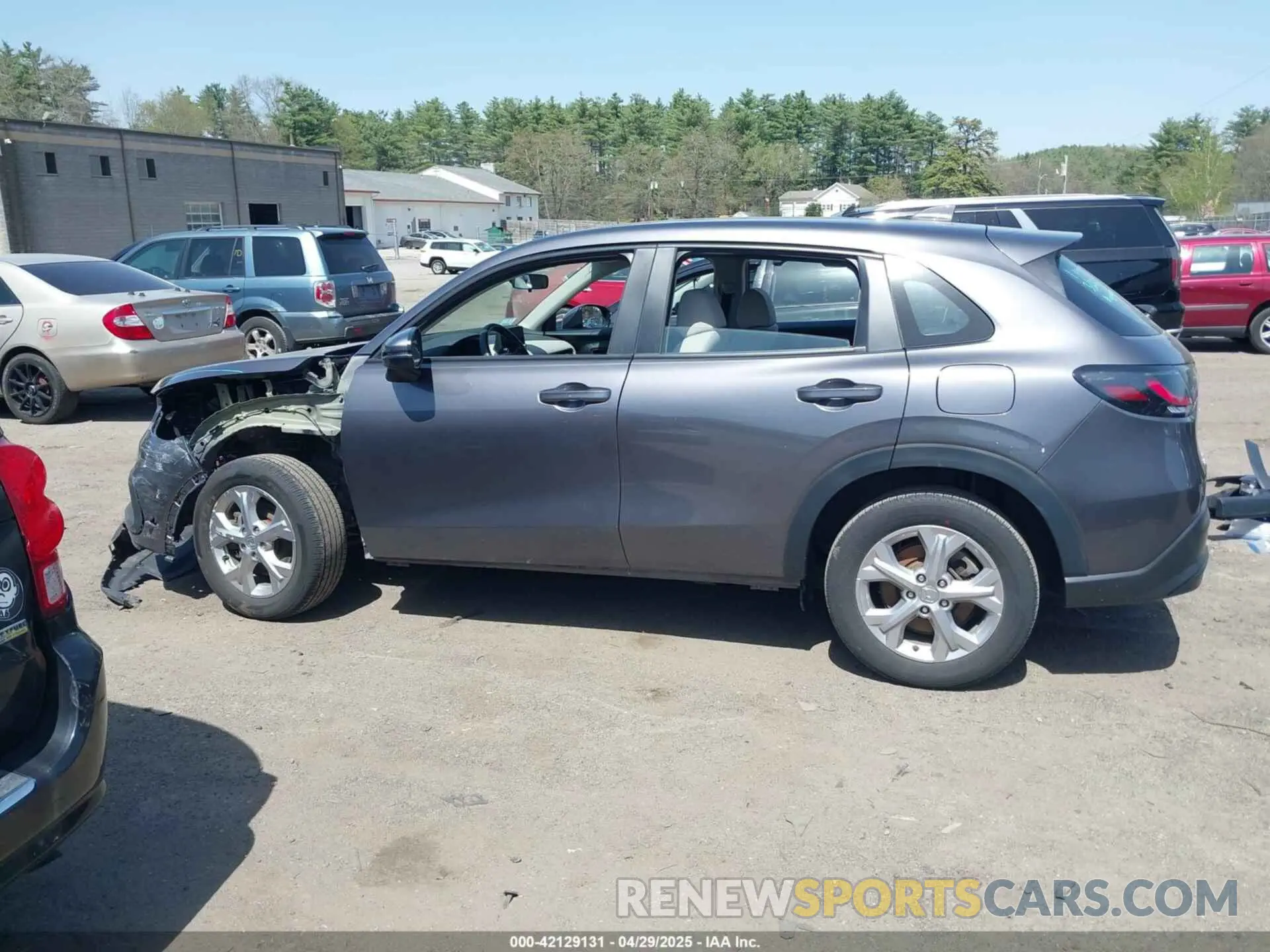 15 Photograph of a damaged car 3CZRZ2H37RM717412 HONDA HR-V 2024
