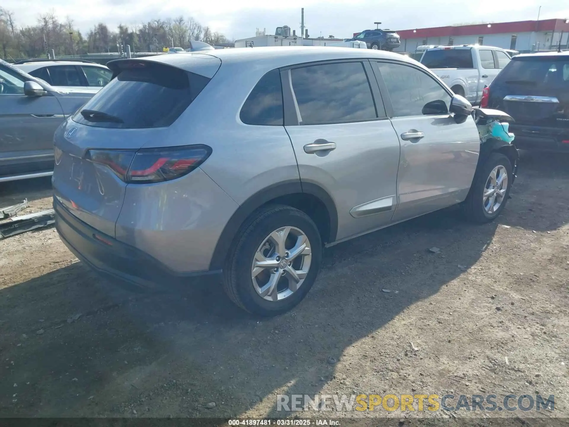 4 Фотография поврежденного автомобиля 3CZRZ2H39RM717198 HONDA HR-V 2024