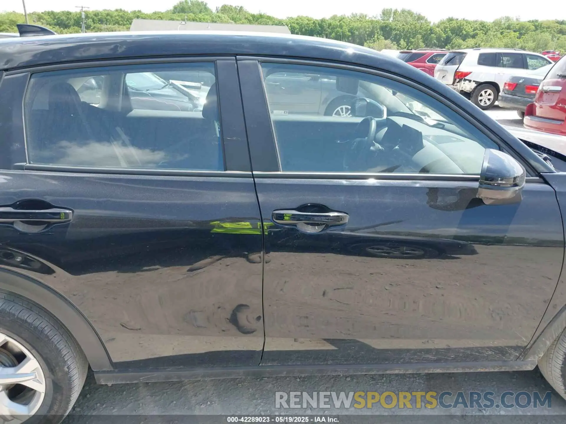 13 Photograph of a damaged car 3CZRZ2H3XRM717758 HONDA HR-V 2024