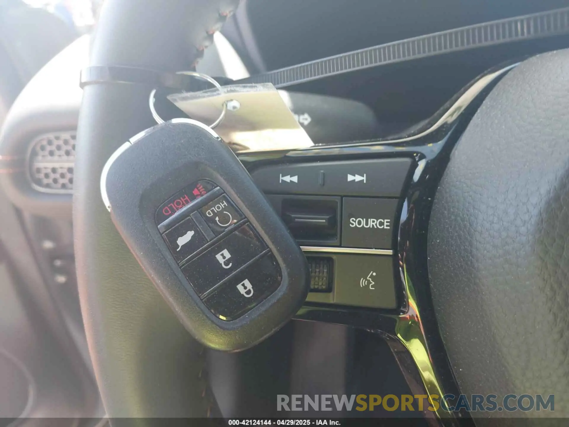 11 Фотография поврежденного автомобиля 3CZRZ2H50RM765321 HONDA HR-V 2024