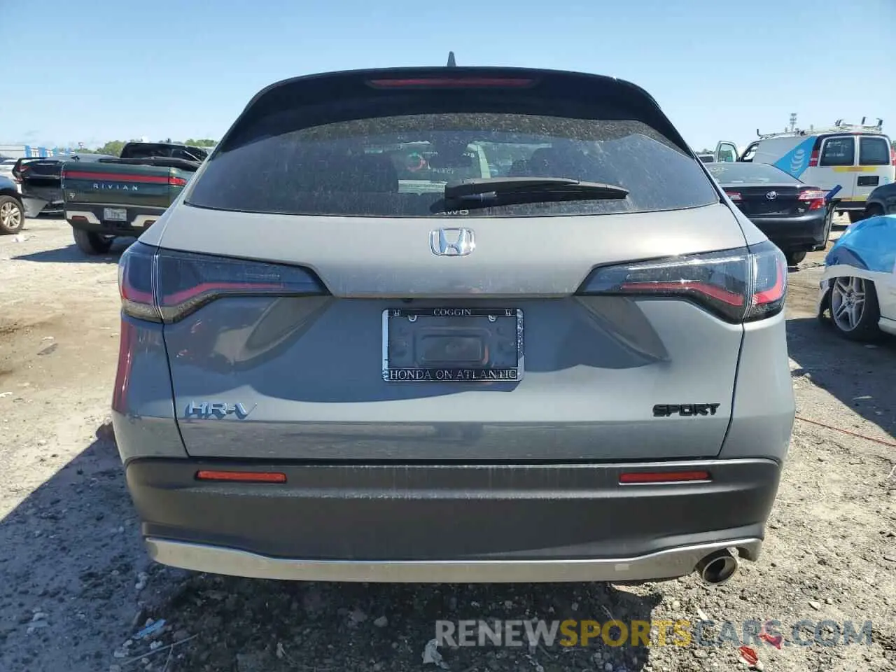 6 Photograph of a damaged car 3CZRZ2H51RM735938 HONDA HR-V 2024