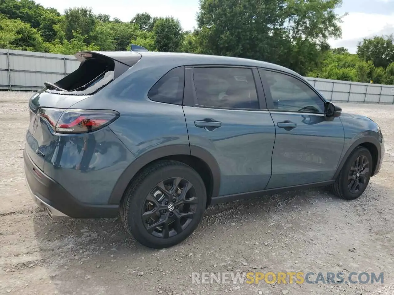3 Photograph of a damaged car 3CZRZ2H51RM759365 HONDA HR-V 2024