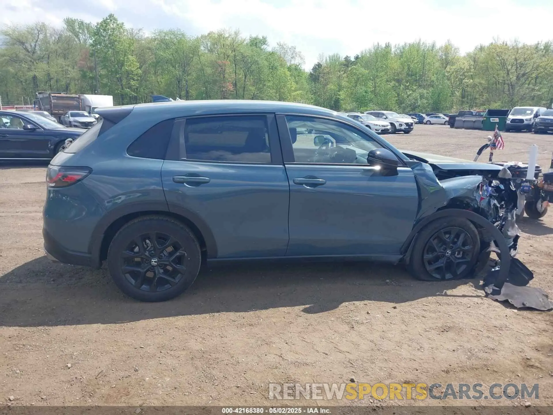 17 Photograph of a damaged car 3CZRZ2H51RM782919 HONDA HR-V 2024
