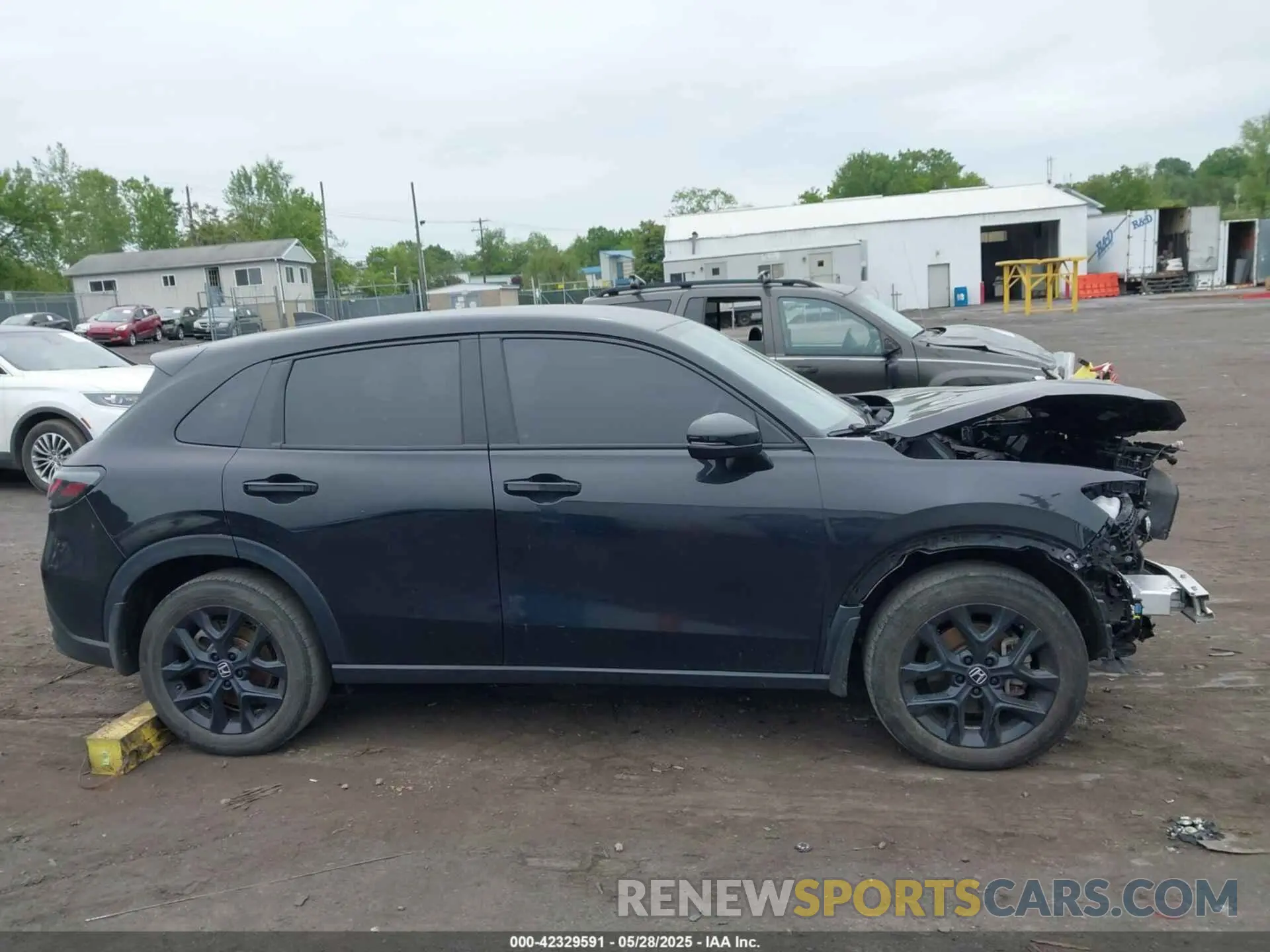 13 Photograph of a damaged car 3CZRZ2H53RM701354 HONDA HR-V 2024